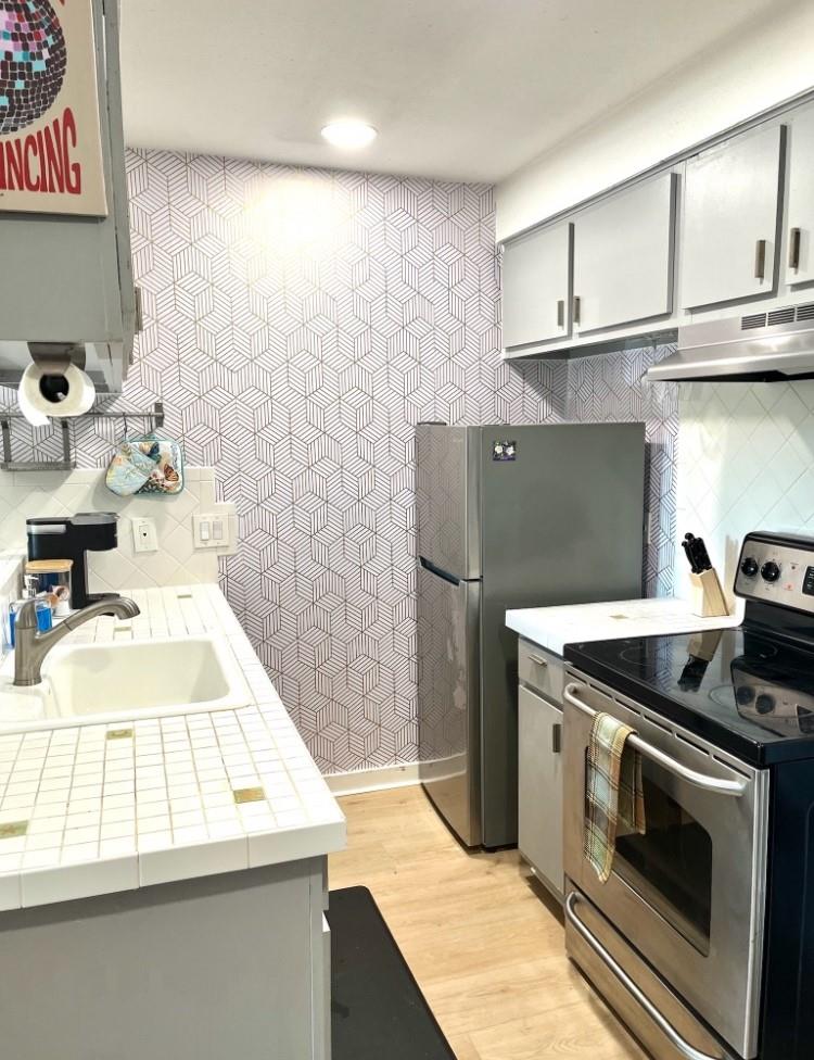 2302 E Side Dr # 30, Austin, TX 78704