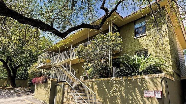 2302 E Side Dr # 30, Austin, TX 78704