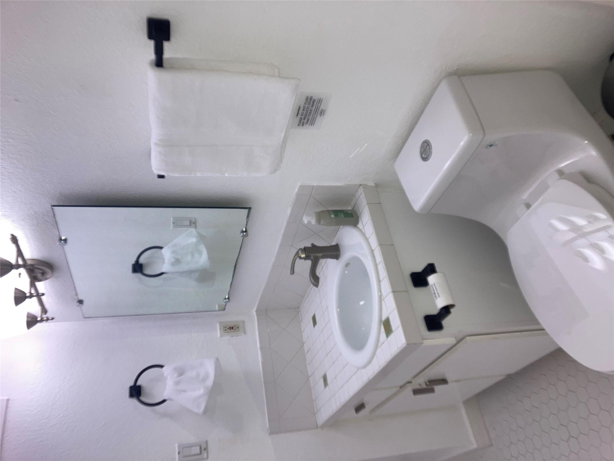 2302 E Side Dr # 30, Austin, TX 78704