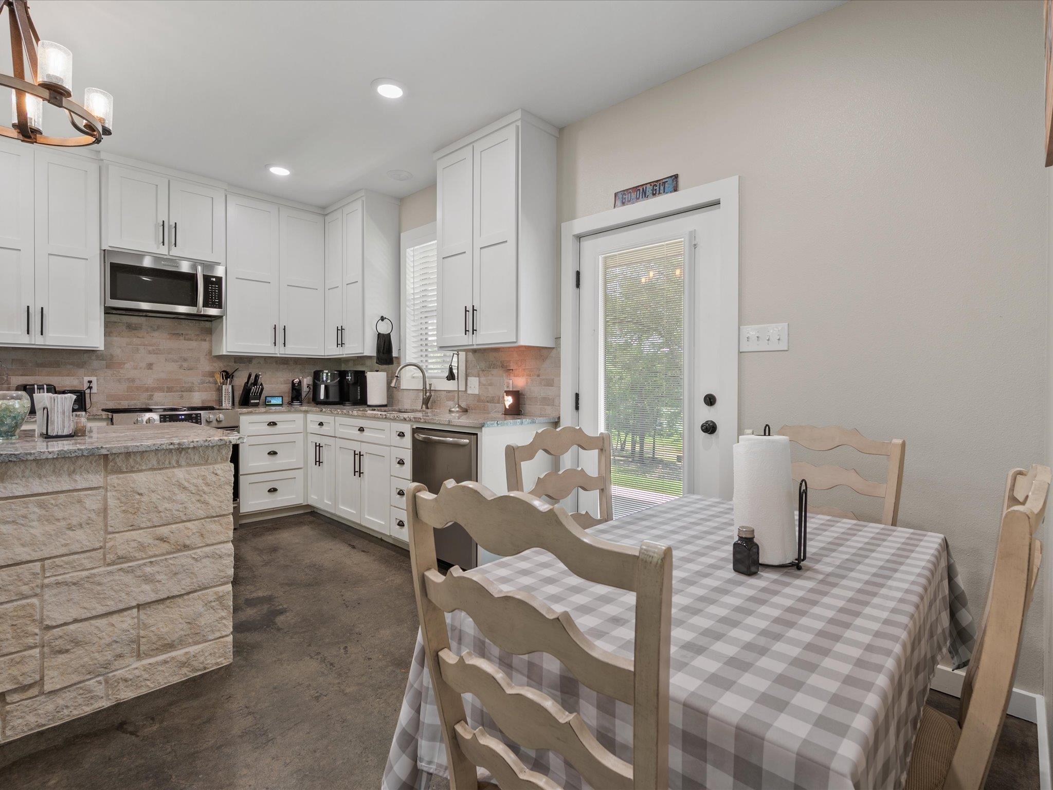 1386 Private Rd 1313, Centerville, TX 75833