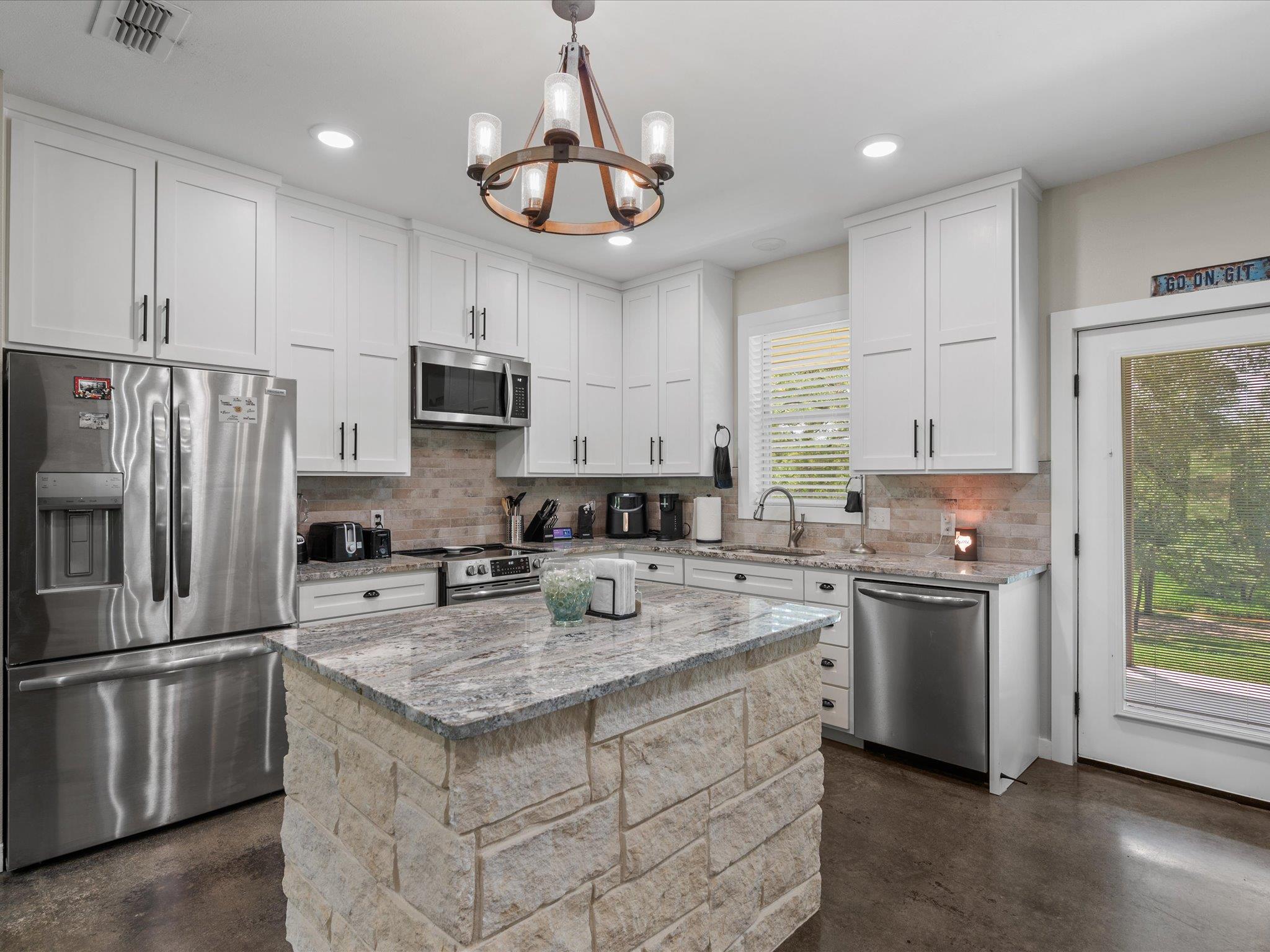 1386 Private Rd 1313, Centerville, TX 75833