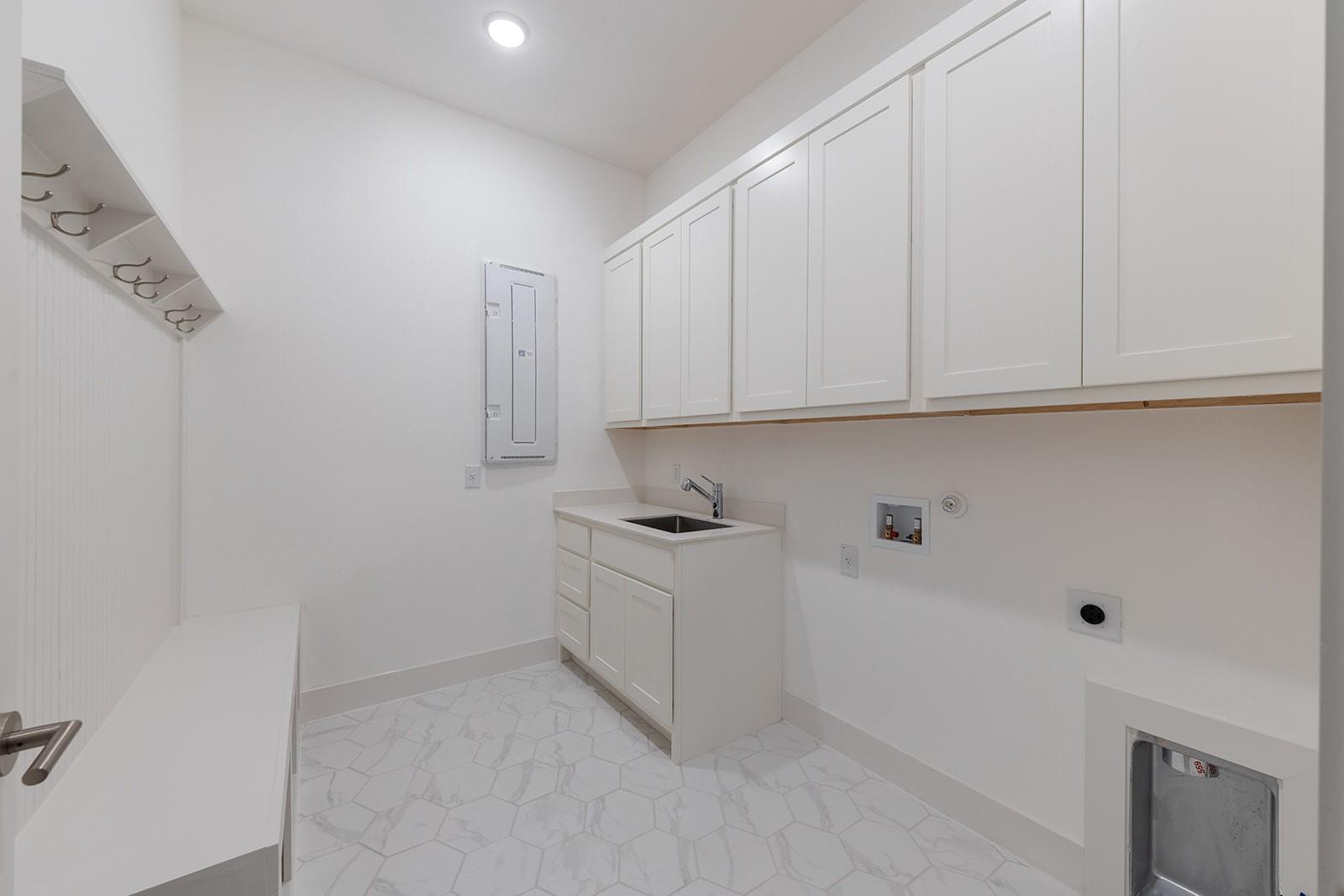 2929 Ralph Drees Dr, Leander, TX 78641