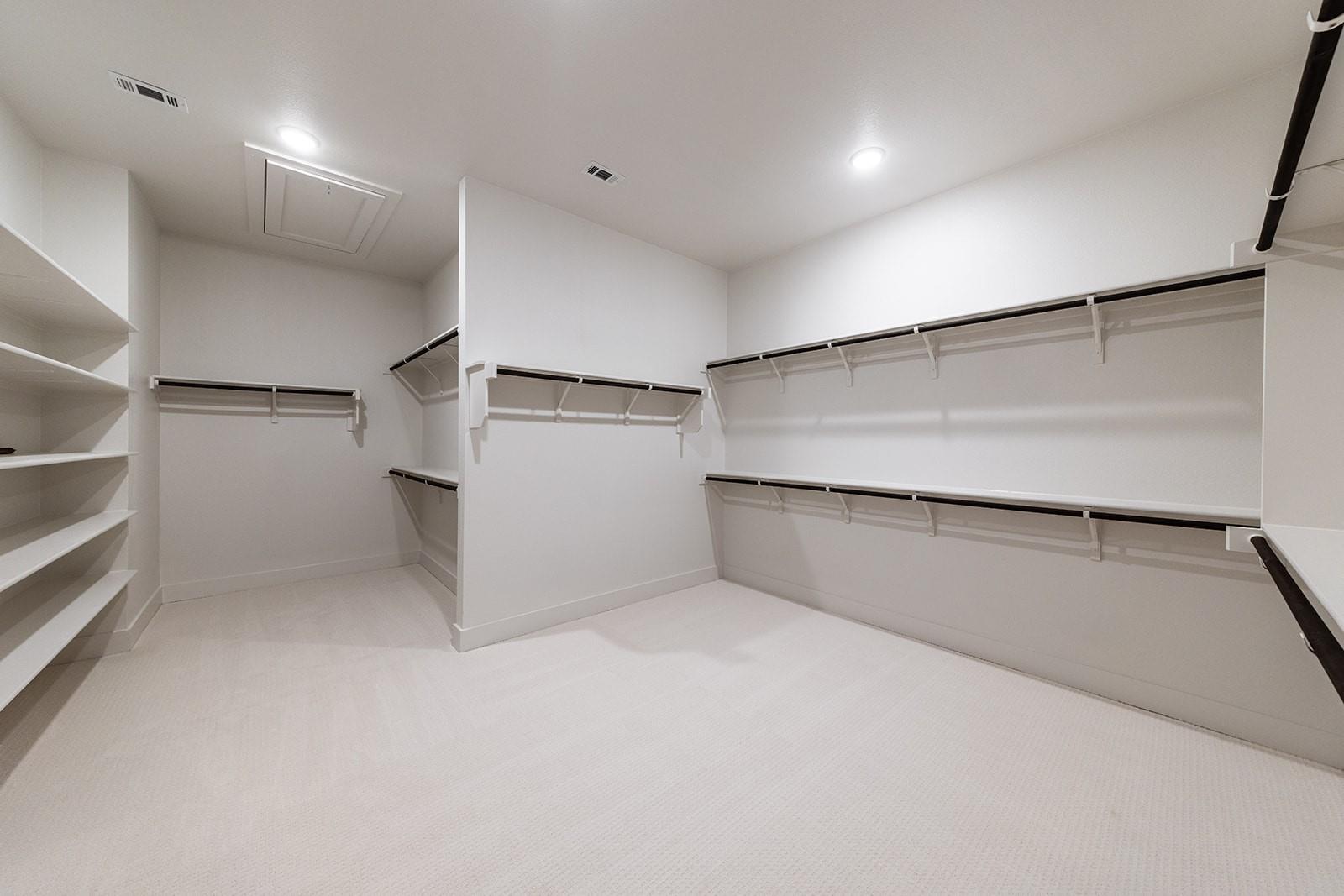 2929 Ralph Drees Dr, Leander, TX 78641