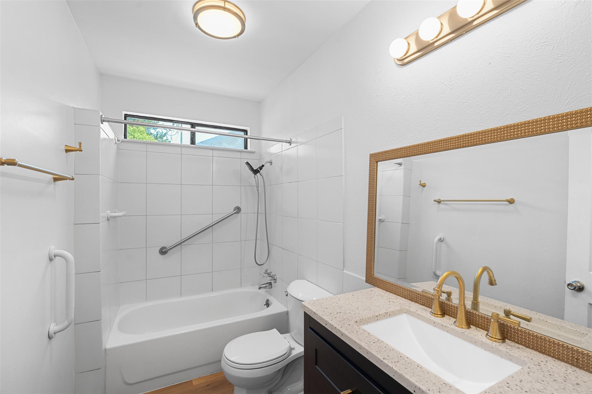 806 W 8th St, Georgetown, TX 78626