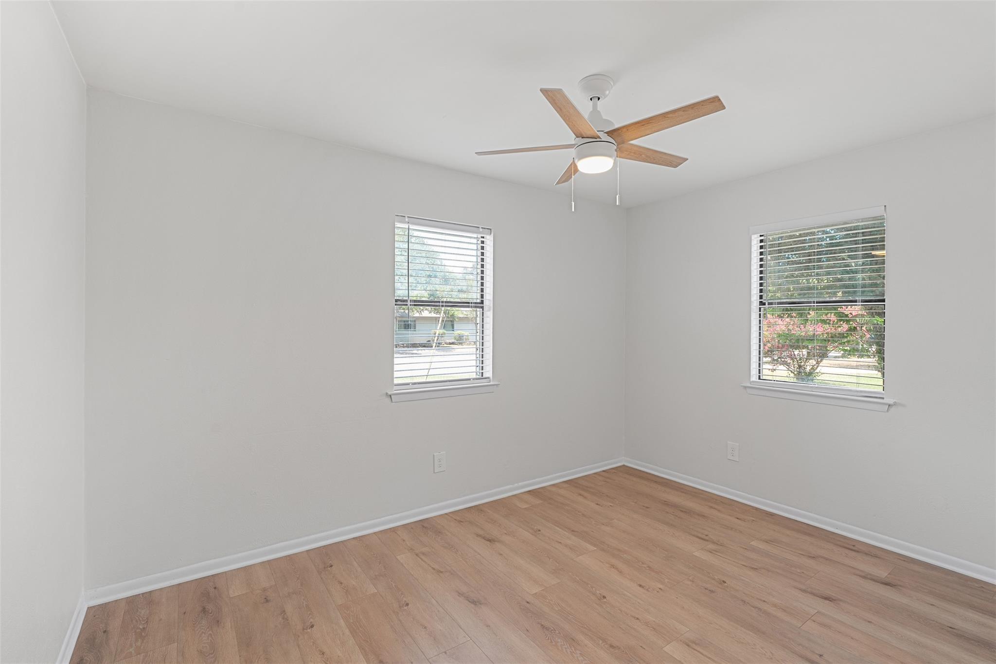 806 W 8th St, Georgetown, TX 78626