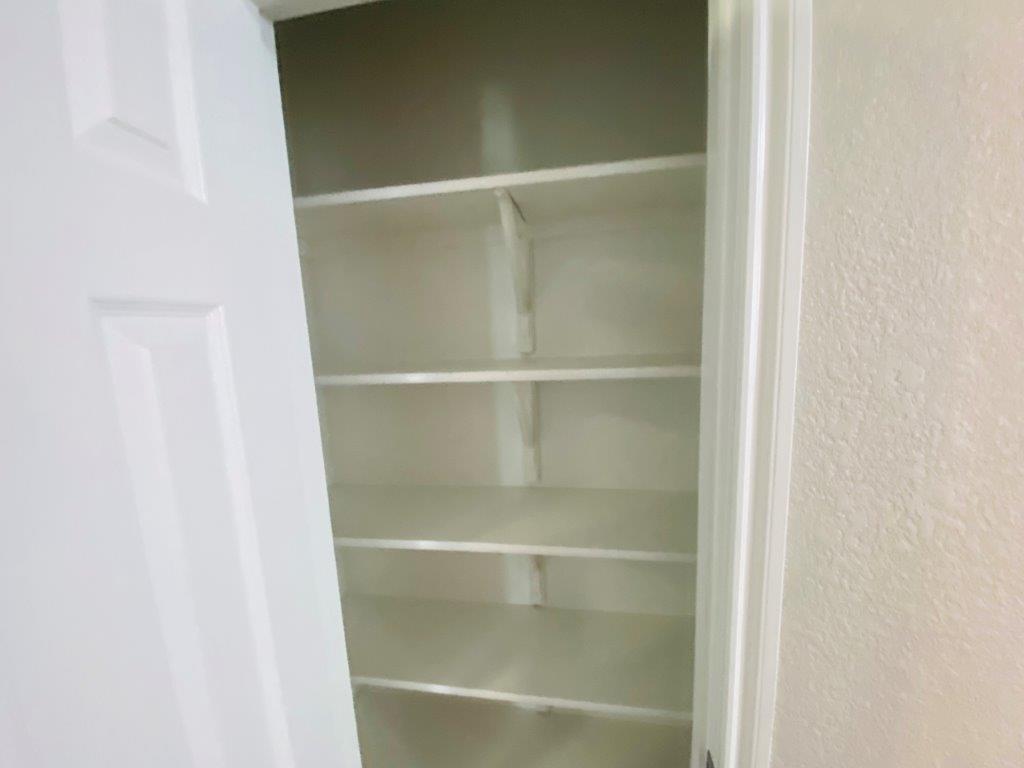 124 Easy St, Hutto, TX 78634