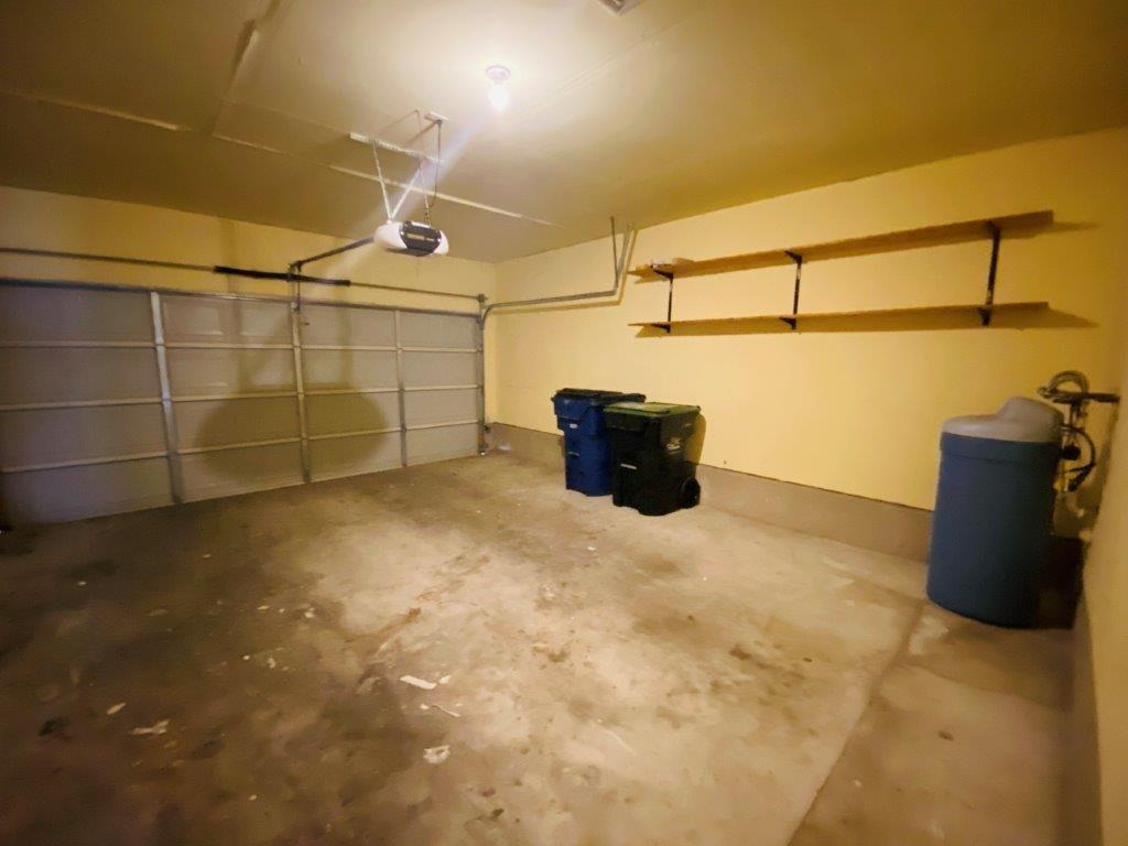 124 Easy St, Hutto, TX 78634