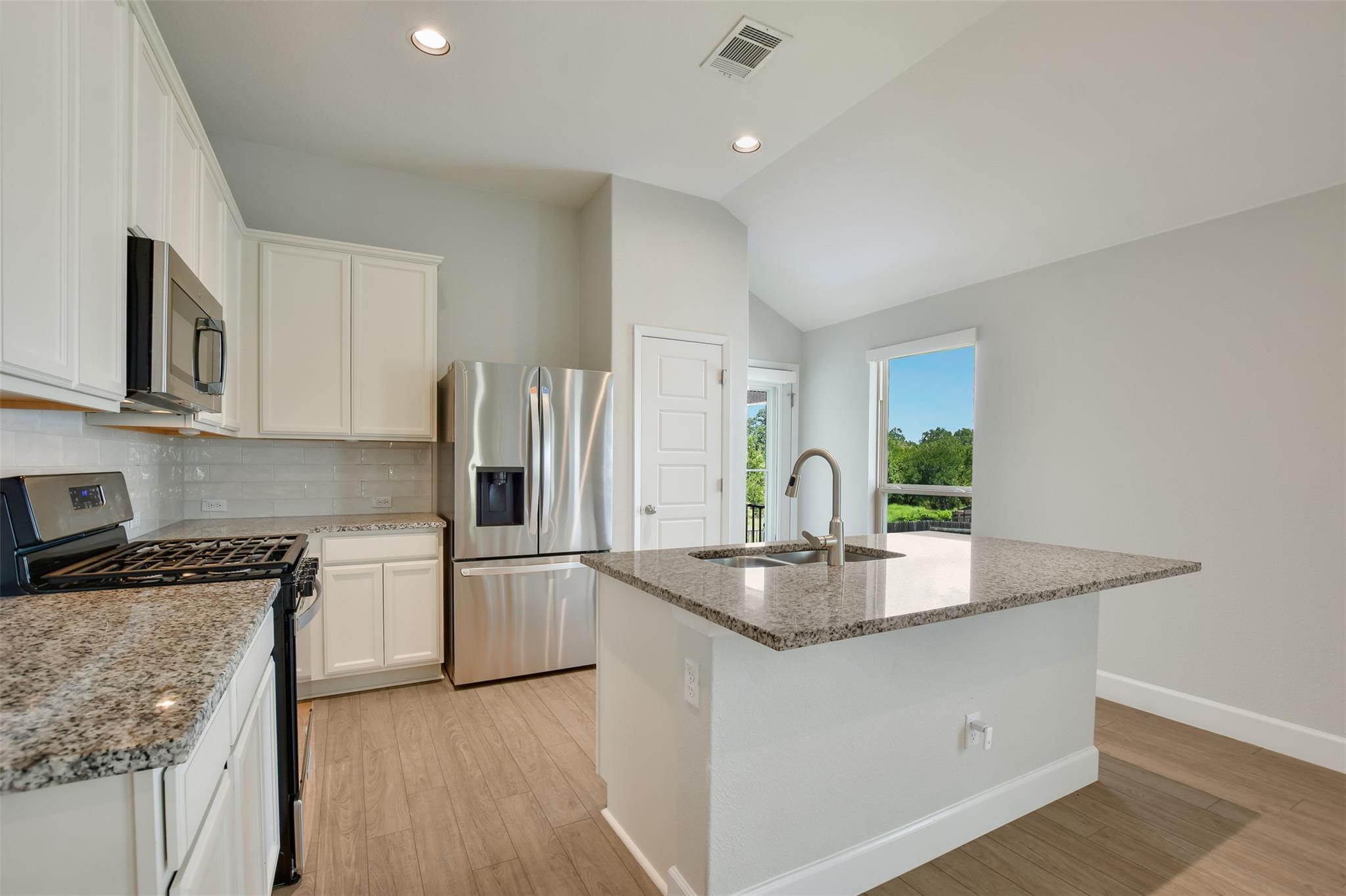 341 Gaida Loop, Georgetown, TX 78628