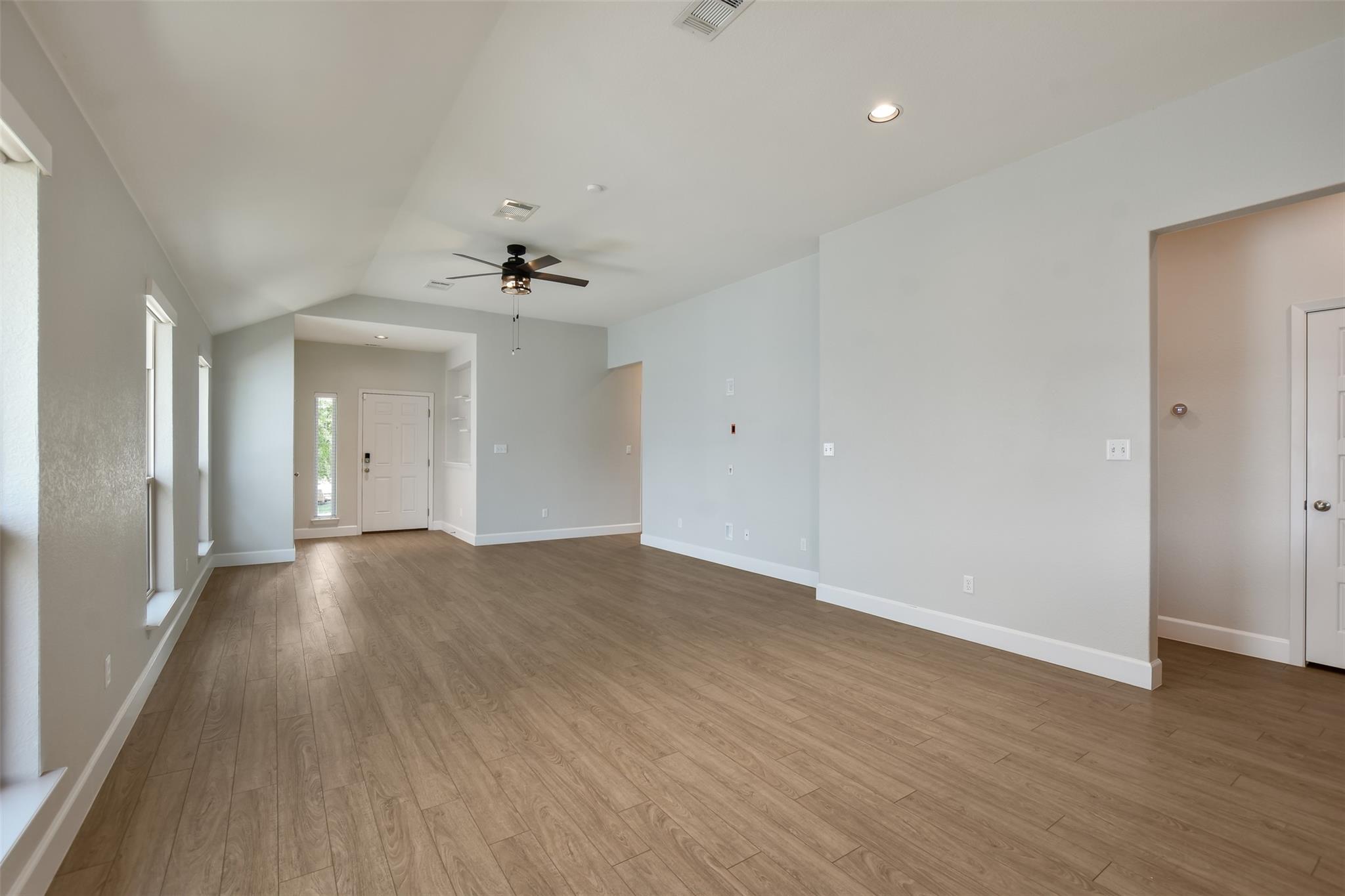 341 Gaida Loop, Georgetown, TX 78628