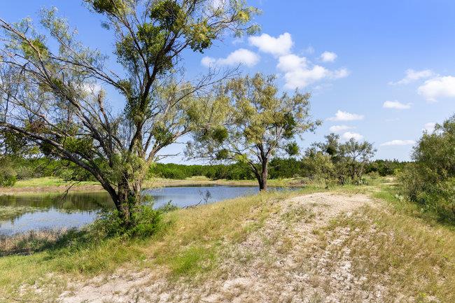 000 Watson-Yeary Rd, Lampasas, TX 76550