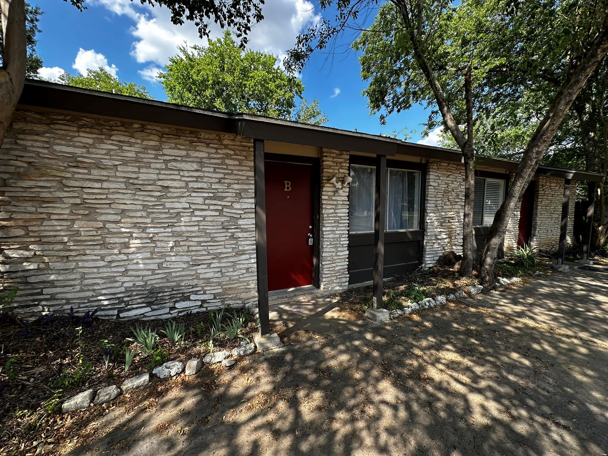 310 Craigmont Dr # B, Austin, TX 78745