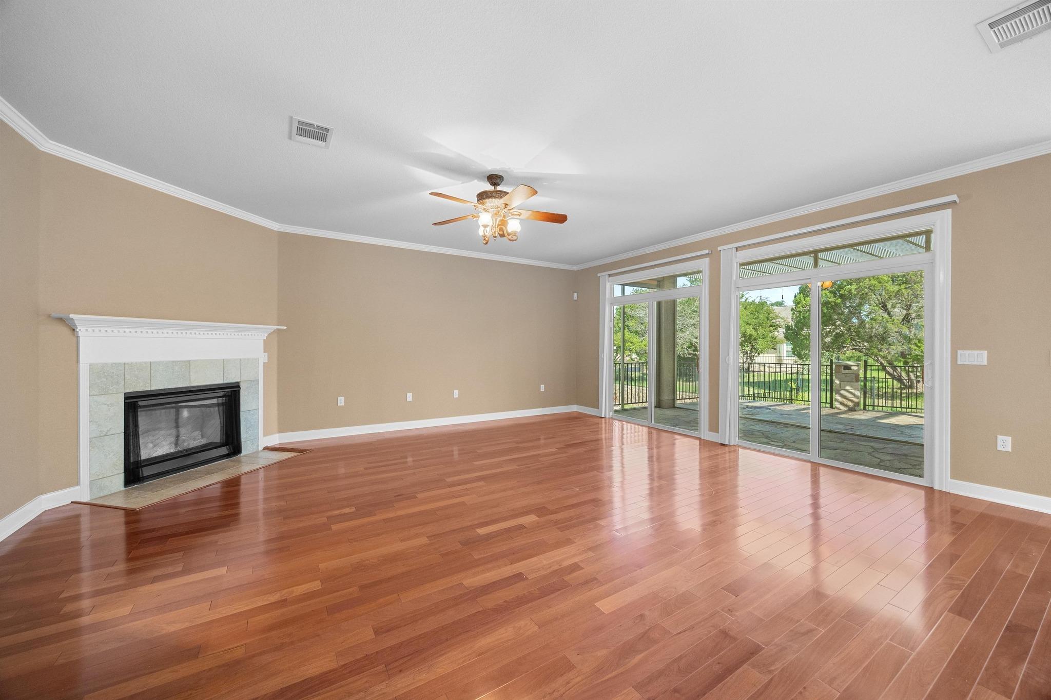 416 Palmetto Dr, Georgetown, TX 78633