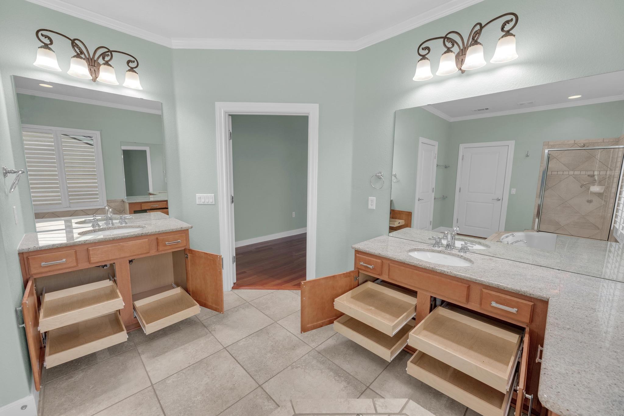 416 Palmetto Dr, Georgetown, TX 78633