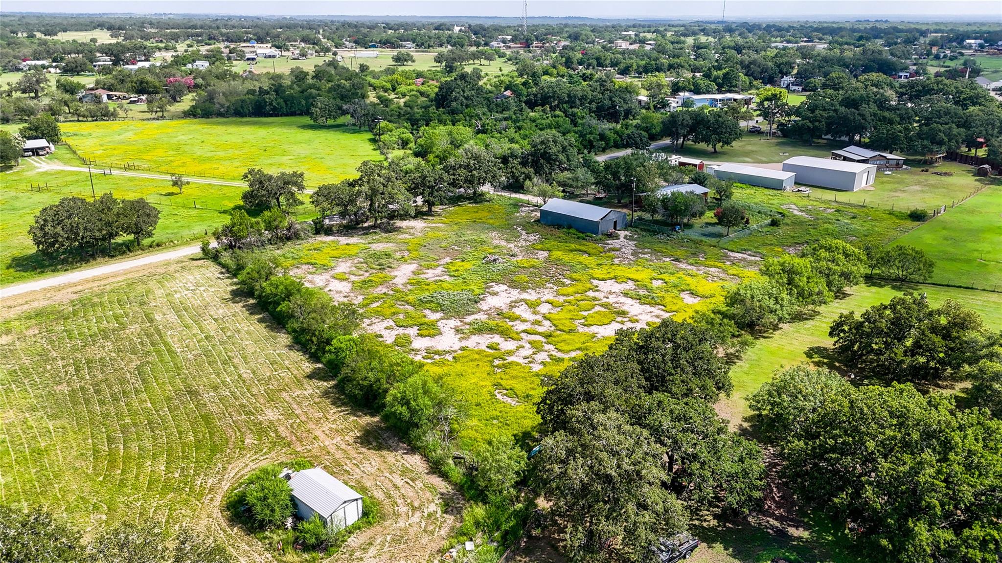 275 & 279 Cross Rd, Kingsbury, TX 78638