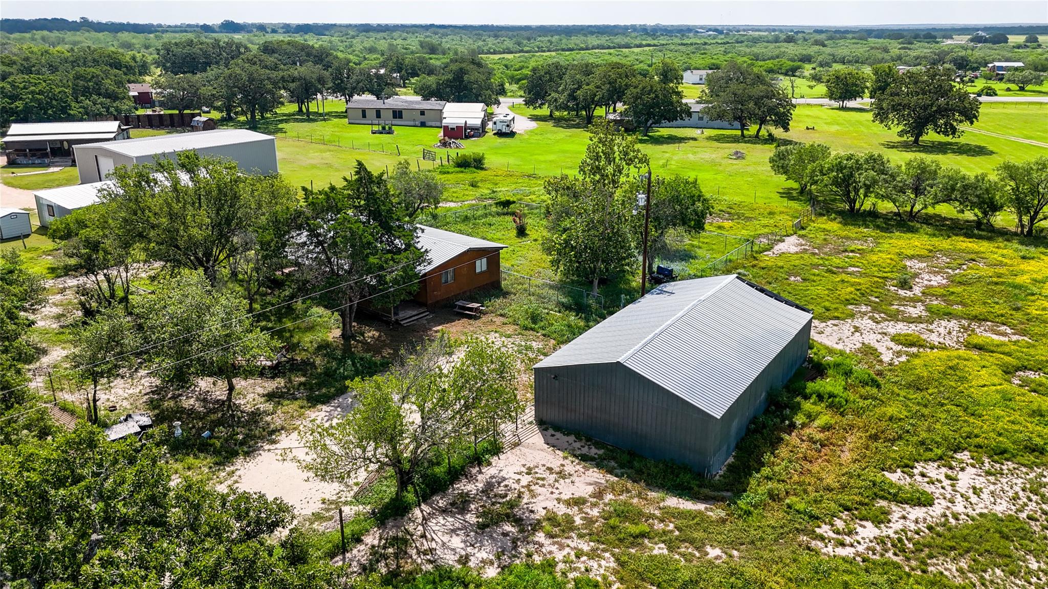 275 & 279 Cross Rd, Kingsbury, TX 78638