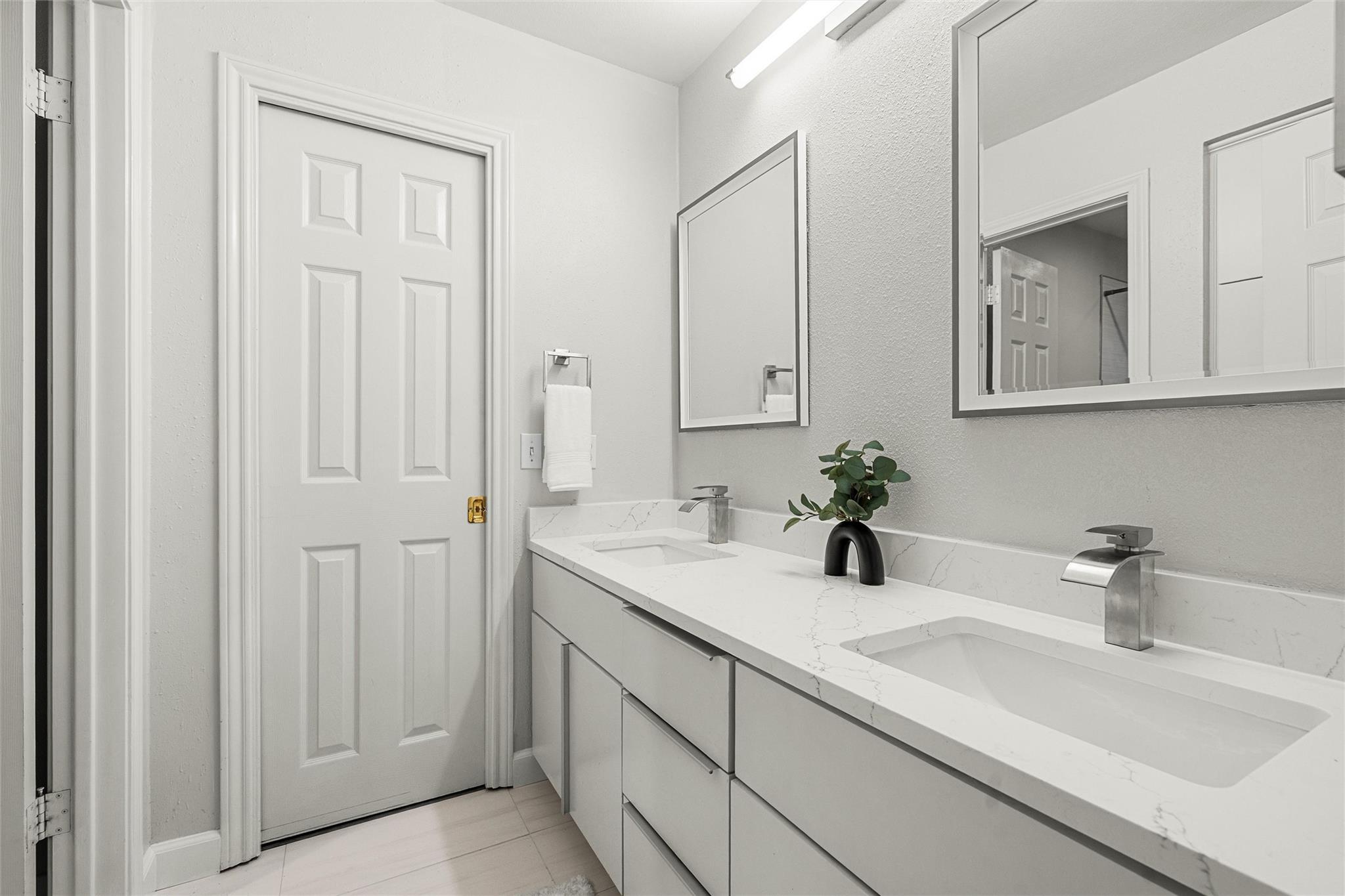 2807 Round Table Rd, Austin, TX 78746