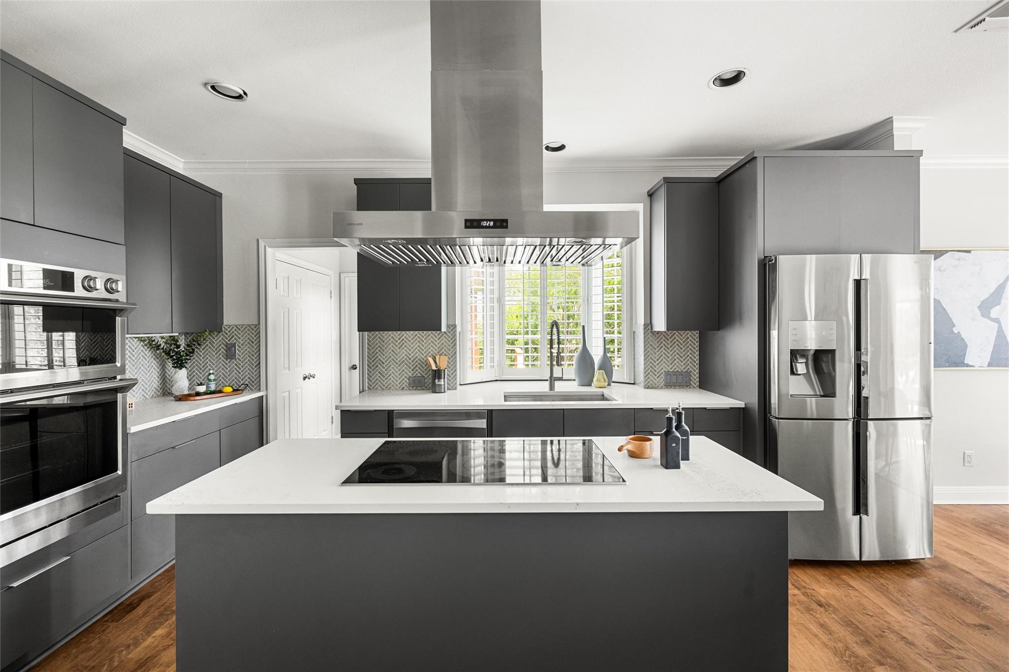 2807 Round Table Rd, Austin, TX 78746