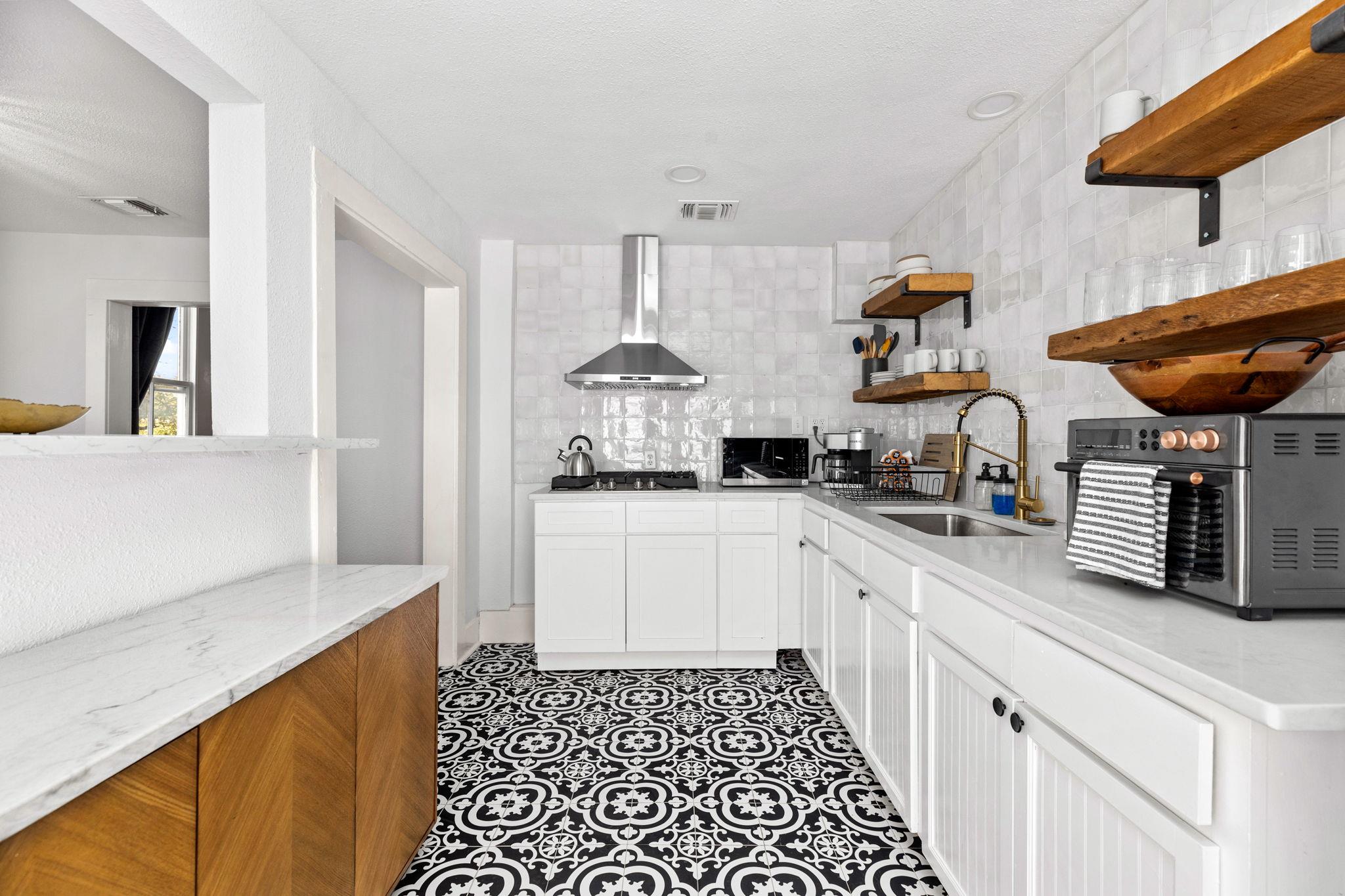 110 E Craig Pl # 2, San Antonio, TX 78212