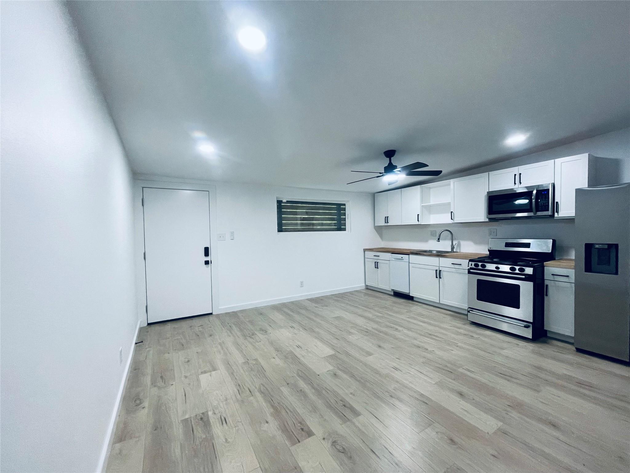 7107 Guadalupe St # 202, Austin, TX 78752