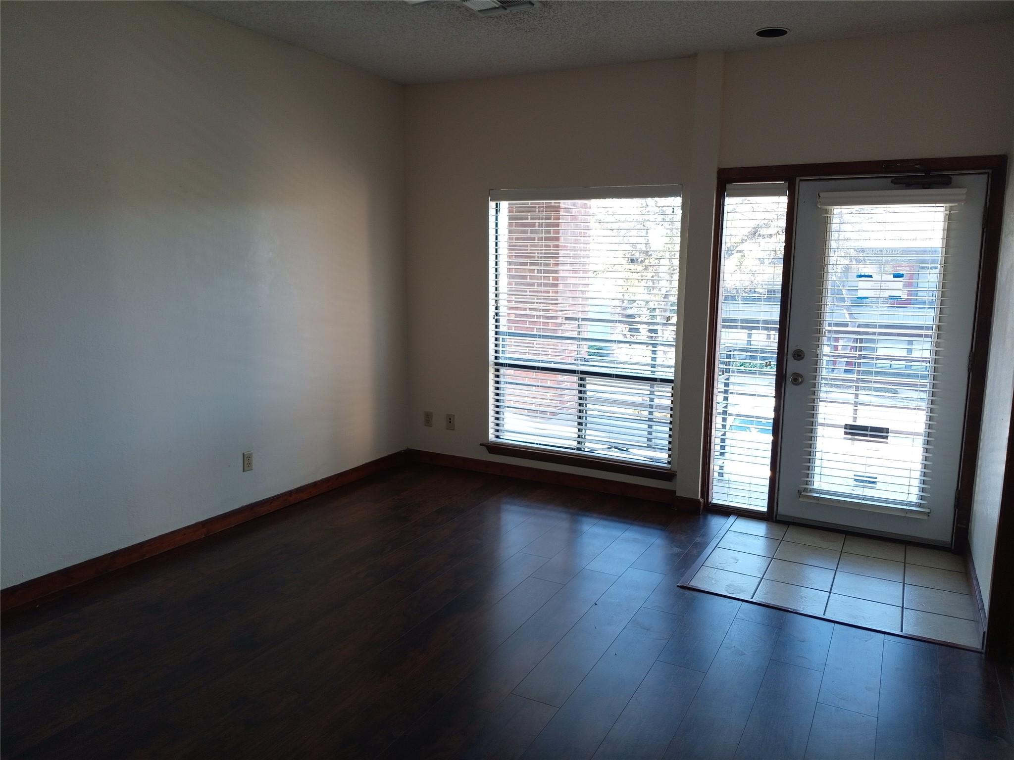 3355 Bee Caves #307 Rd # 307, West Lake Hills, TX 78746