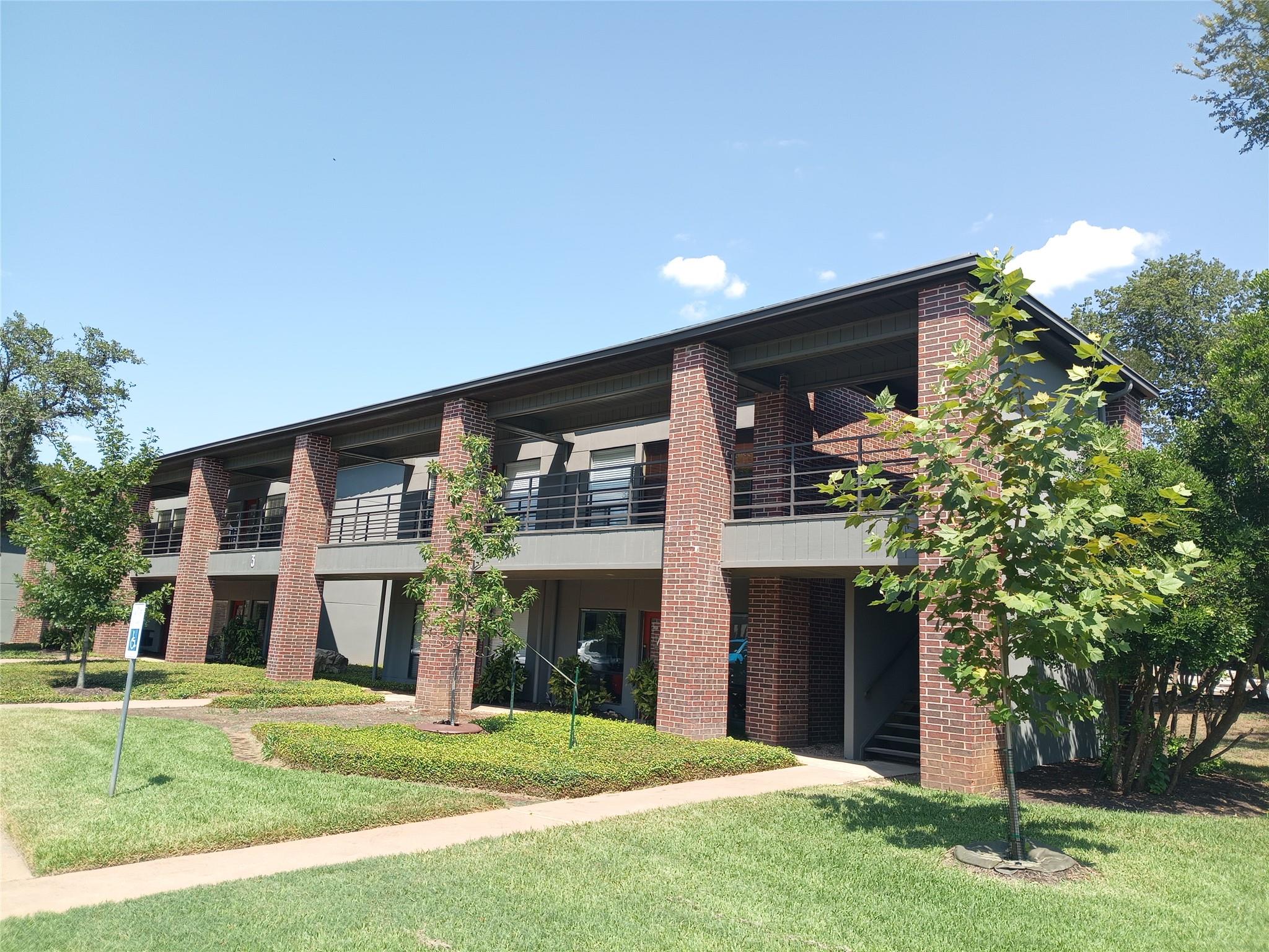 3355 Bee Caves #307 Rd # 307, West Lake Hills, TX 78746