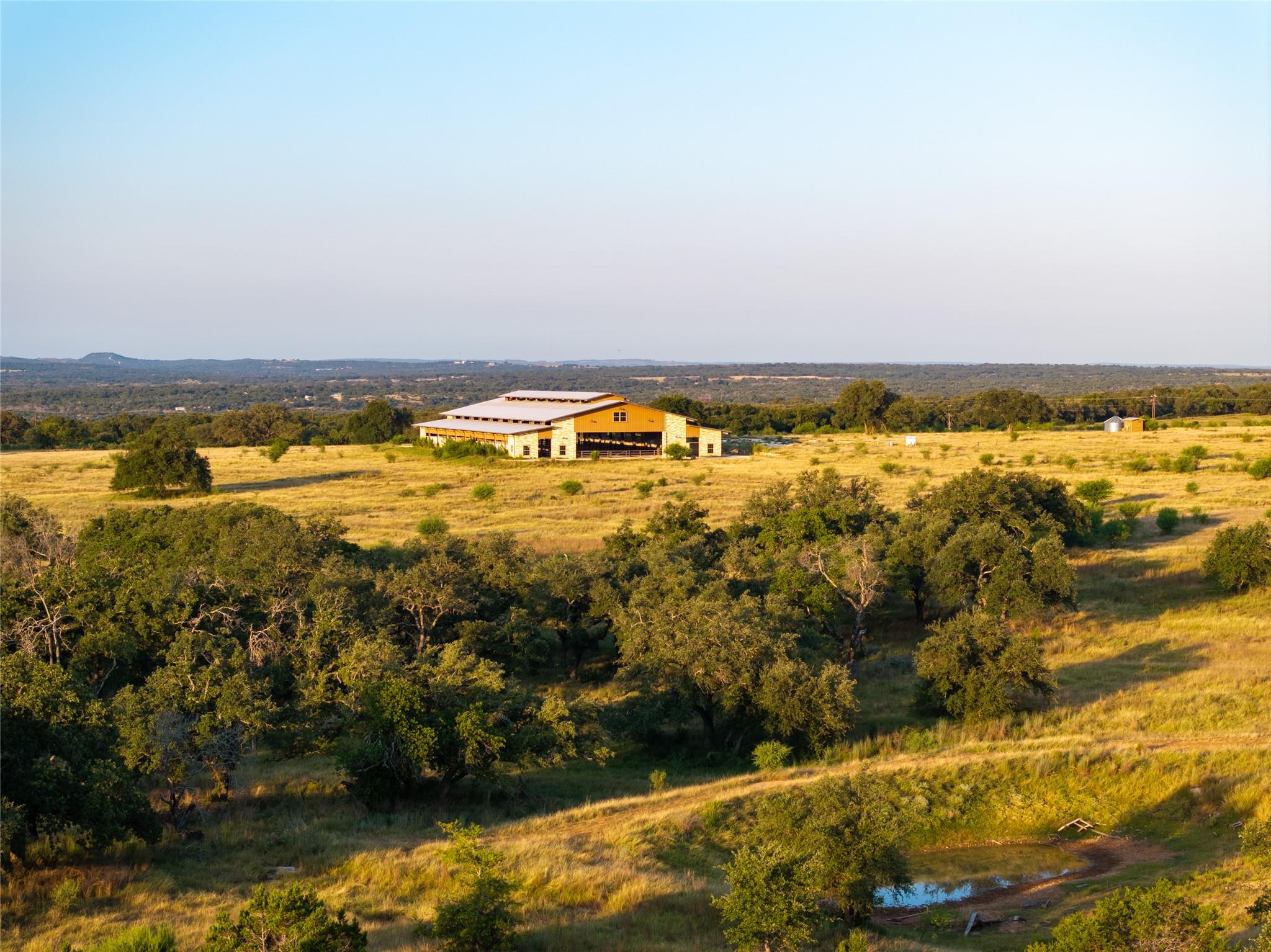 000 RR # 1323, Johnson City, TX 78636