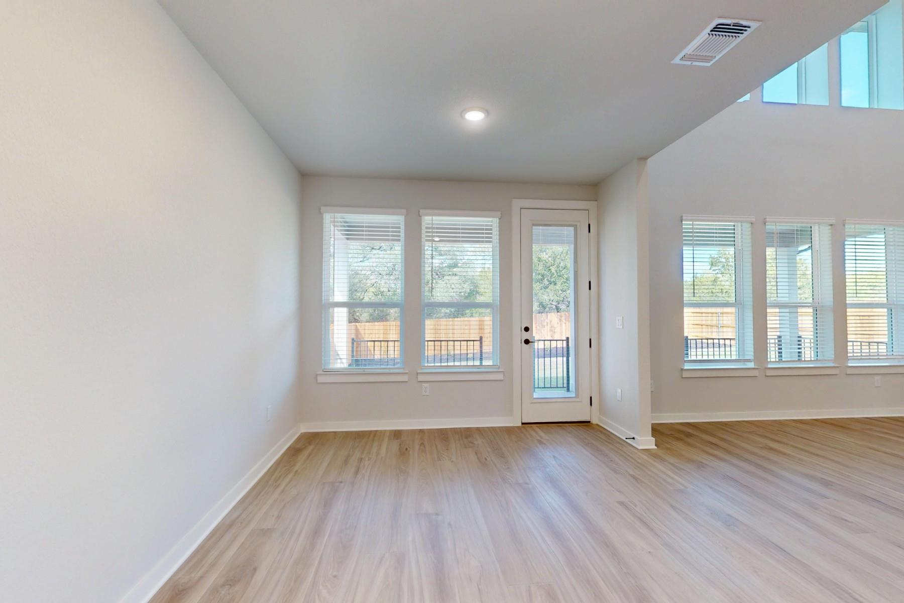 3917 Waxahachie Rd, Leander, TX 78641