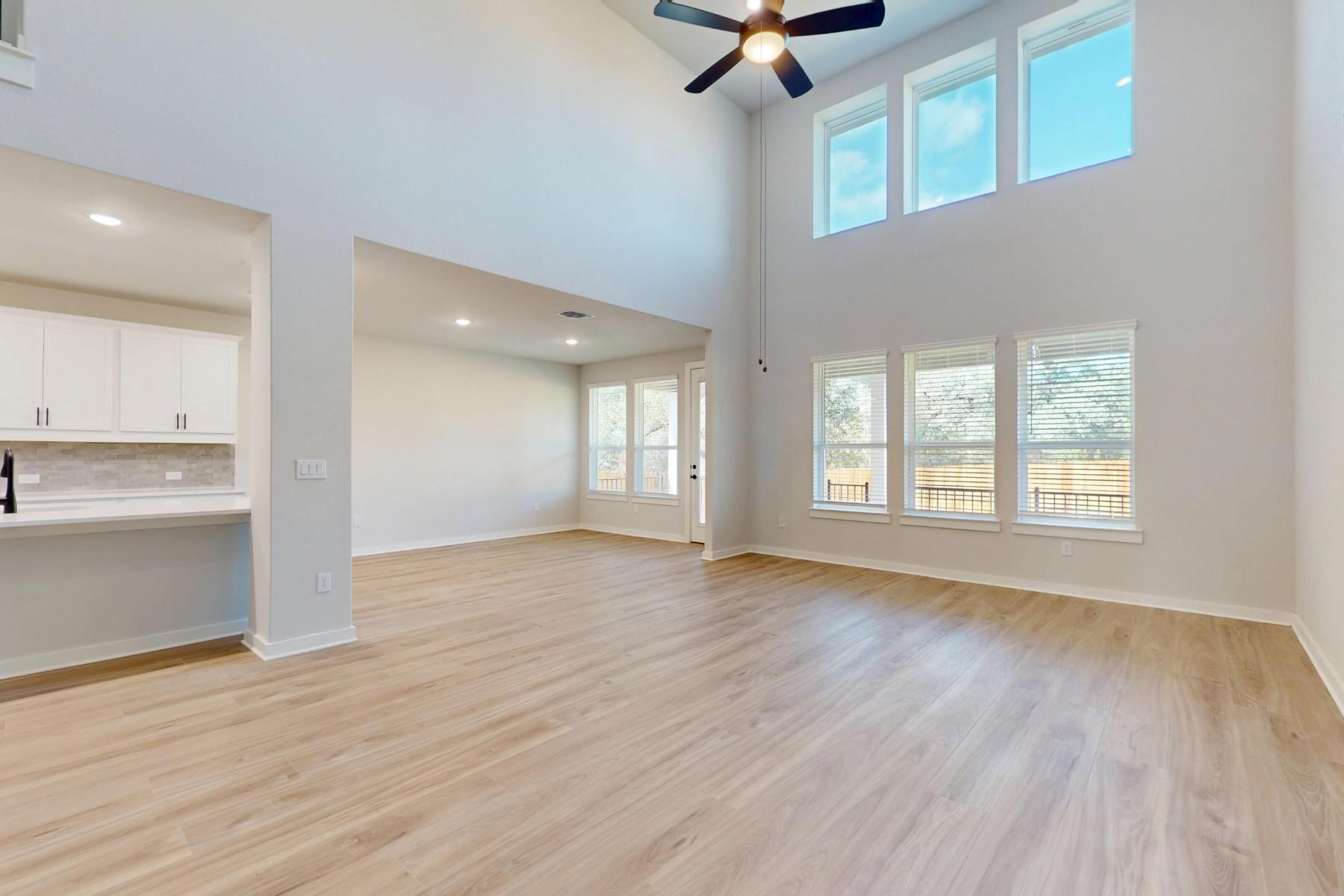 3917 Waxahachie Rd, Leander, TX 78641