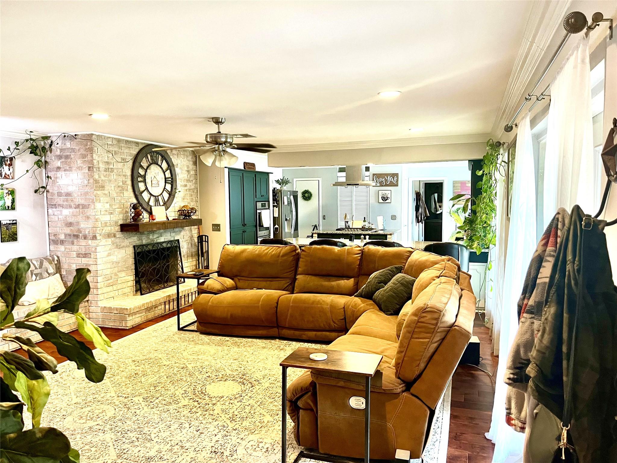 175 Columbus St, McDade, TX 78650