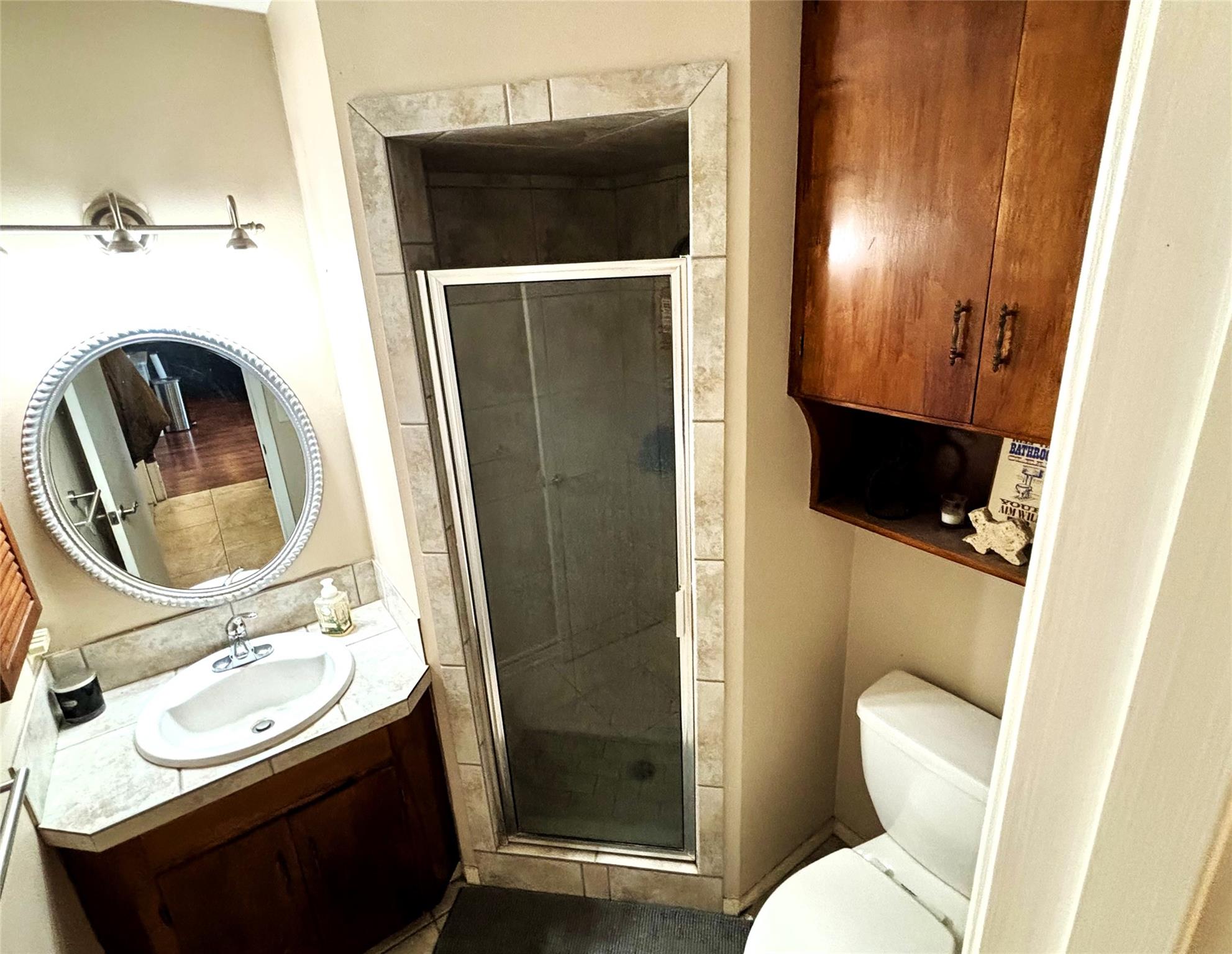 175 Columbus St, McDade, TX 78650