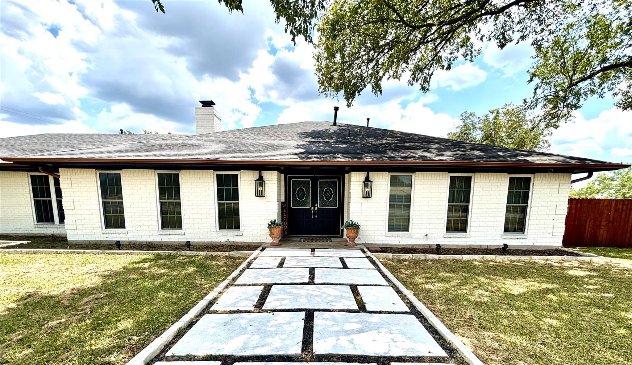 175 Columbus St, McDade, TX 78650