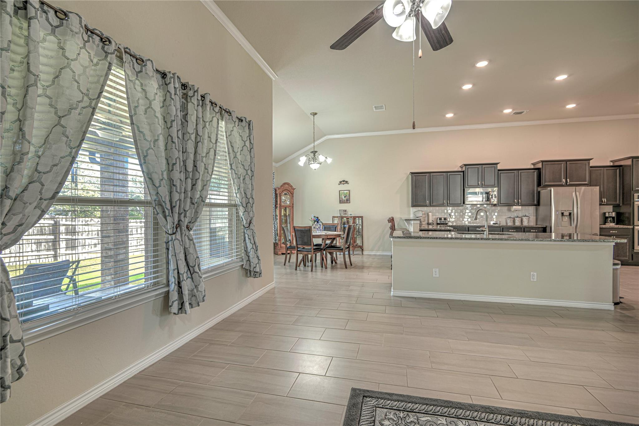 4402 Guildford Dr, Belton, TX 76513