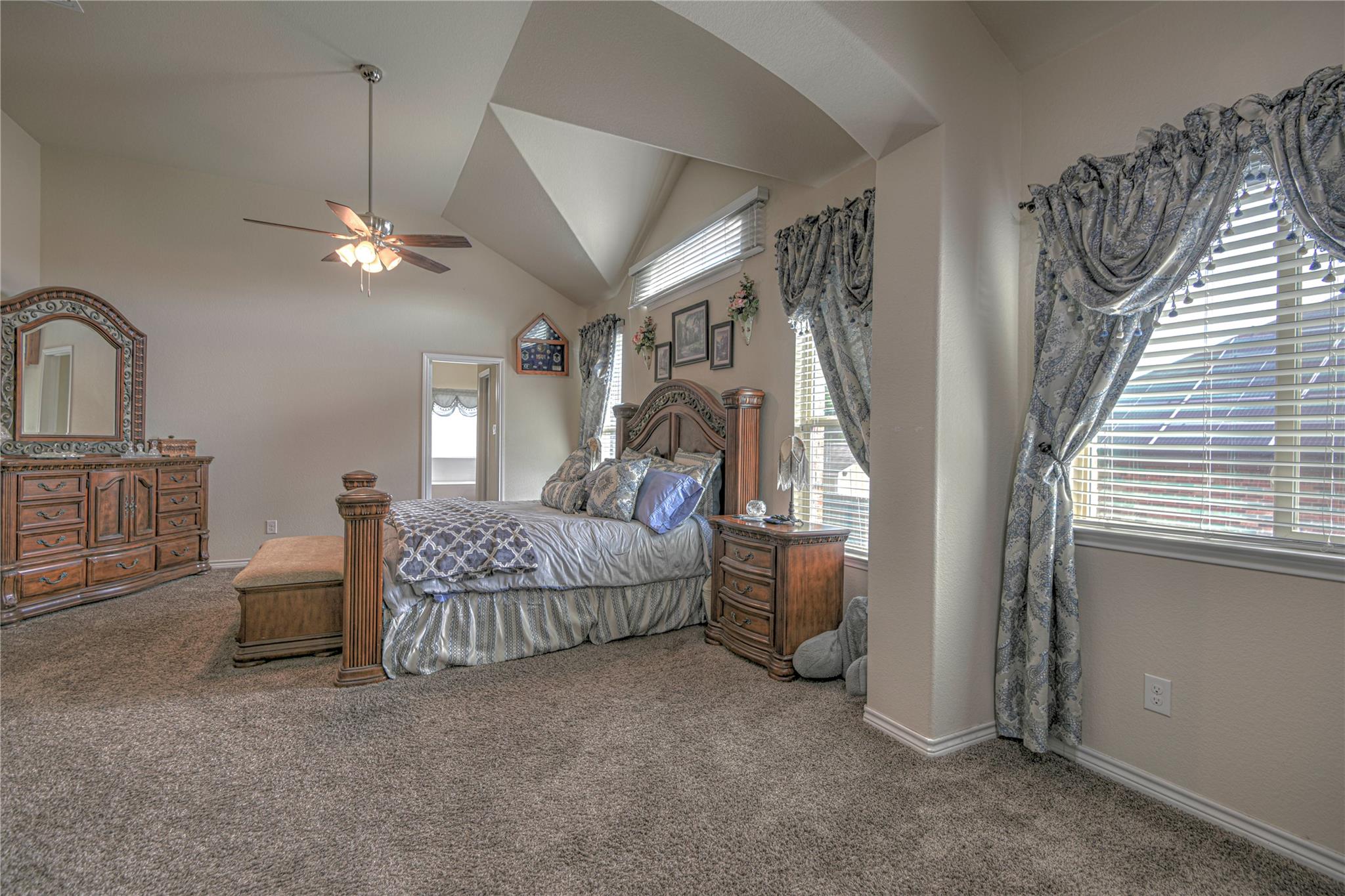 4402 Guildford Dr, Belton, TX 76513