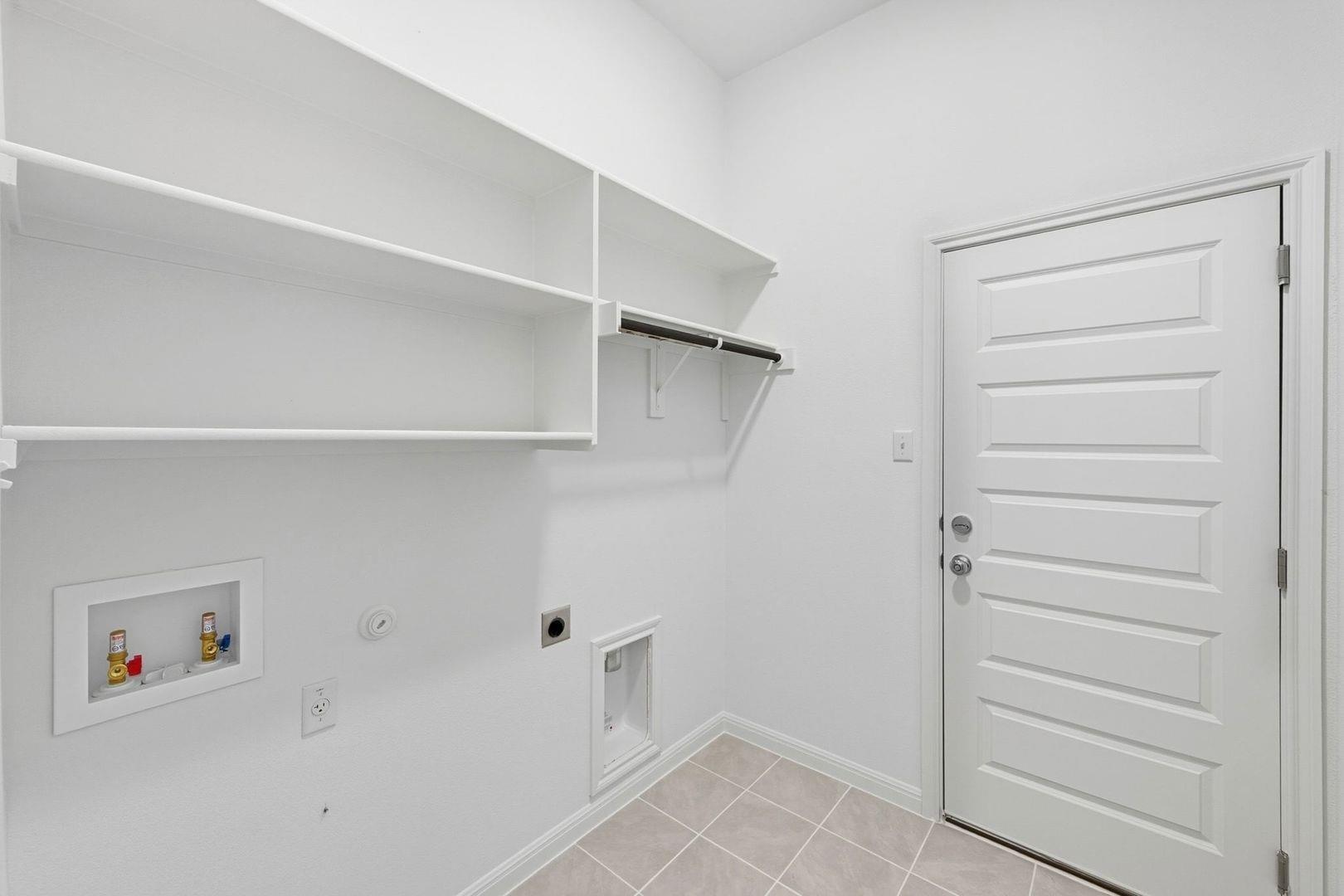 320 Bendecido Loop, Elgin, TX 78621