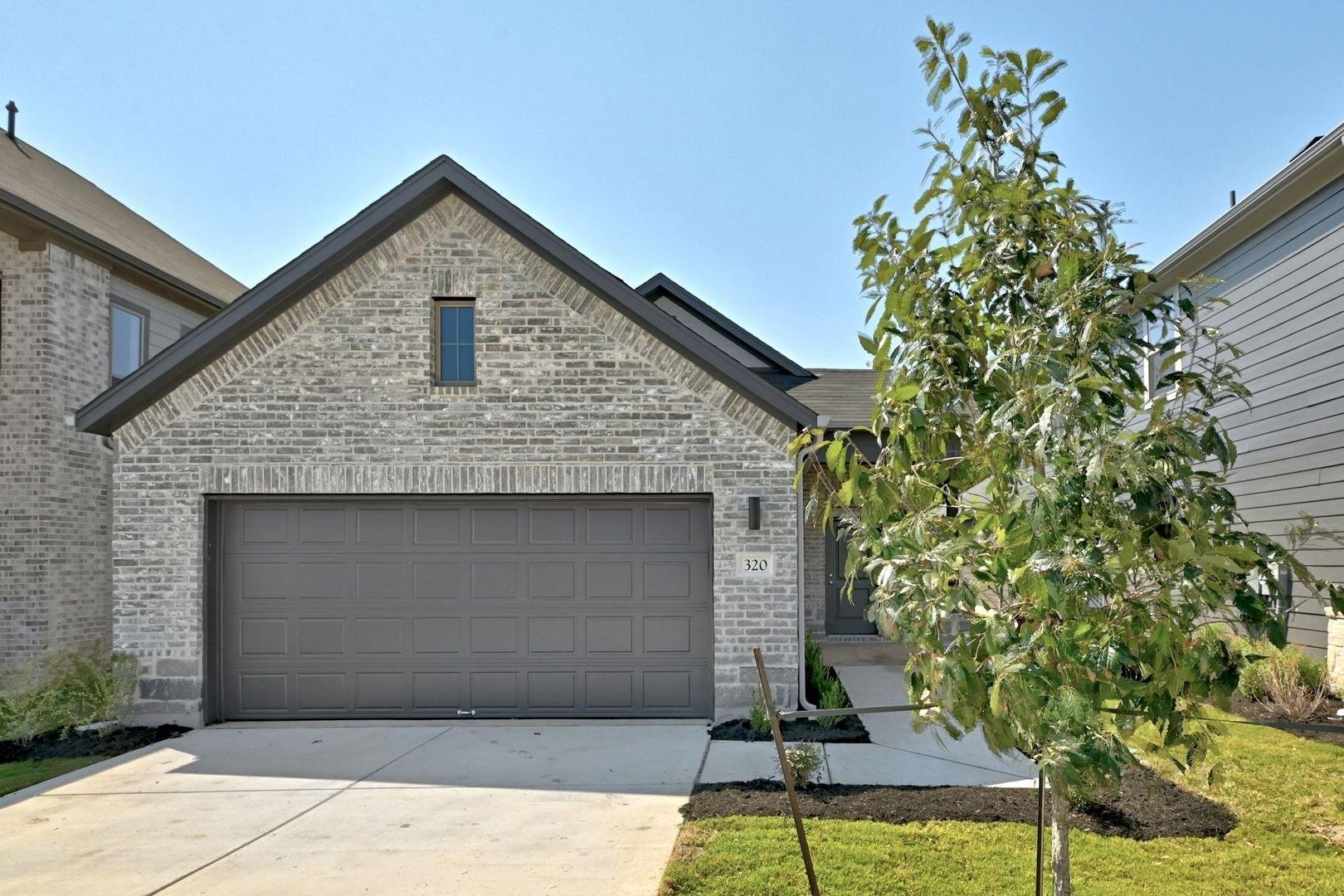 320 Bendecido Loop, Elgin, TX 78621