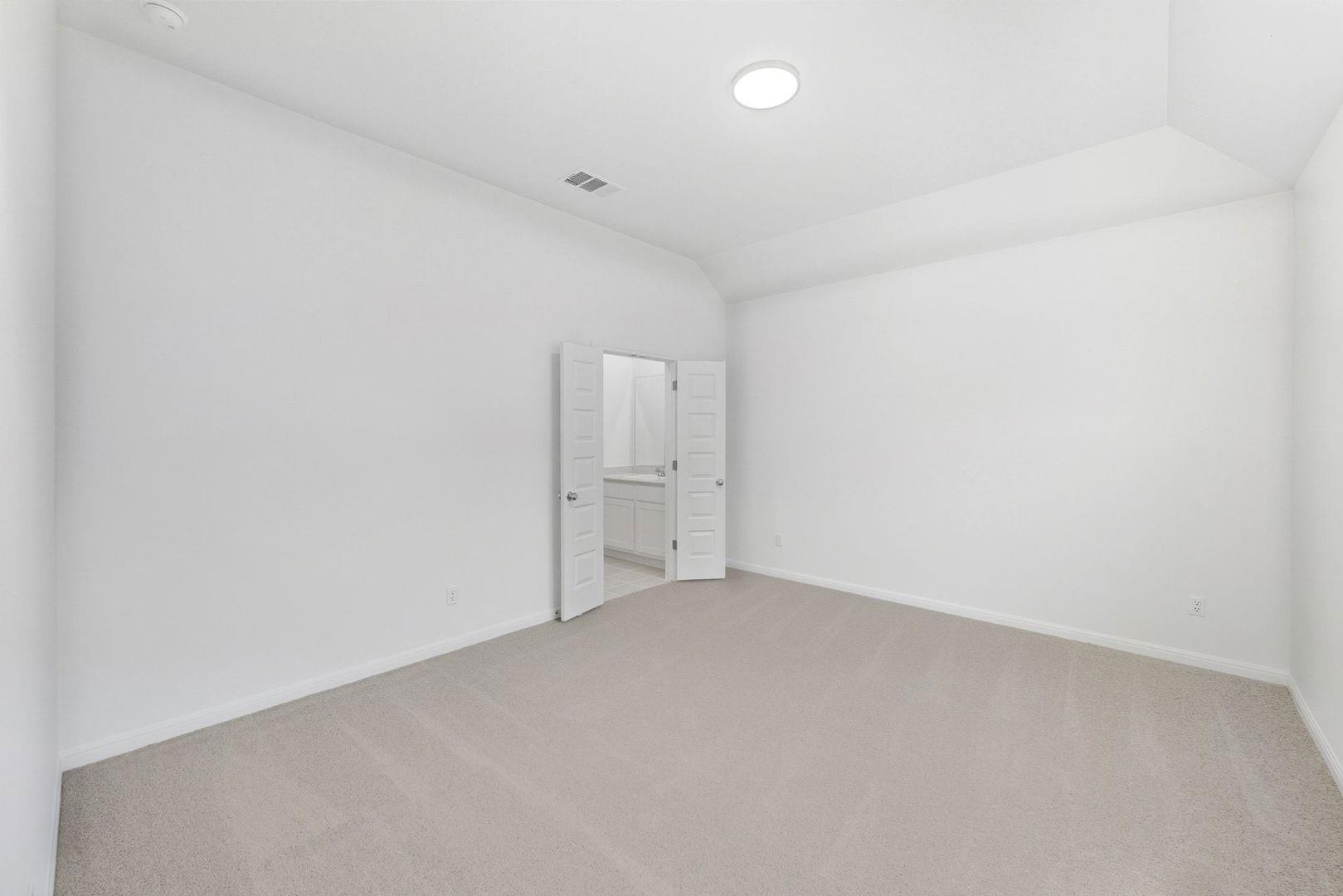 320 Bendecido Loop, Elgin, TX 78621