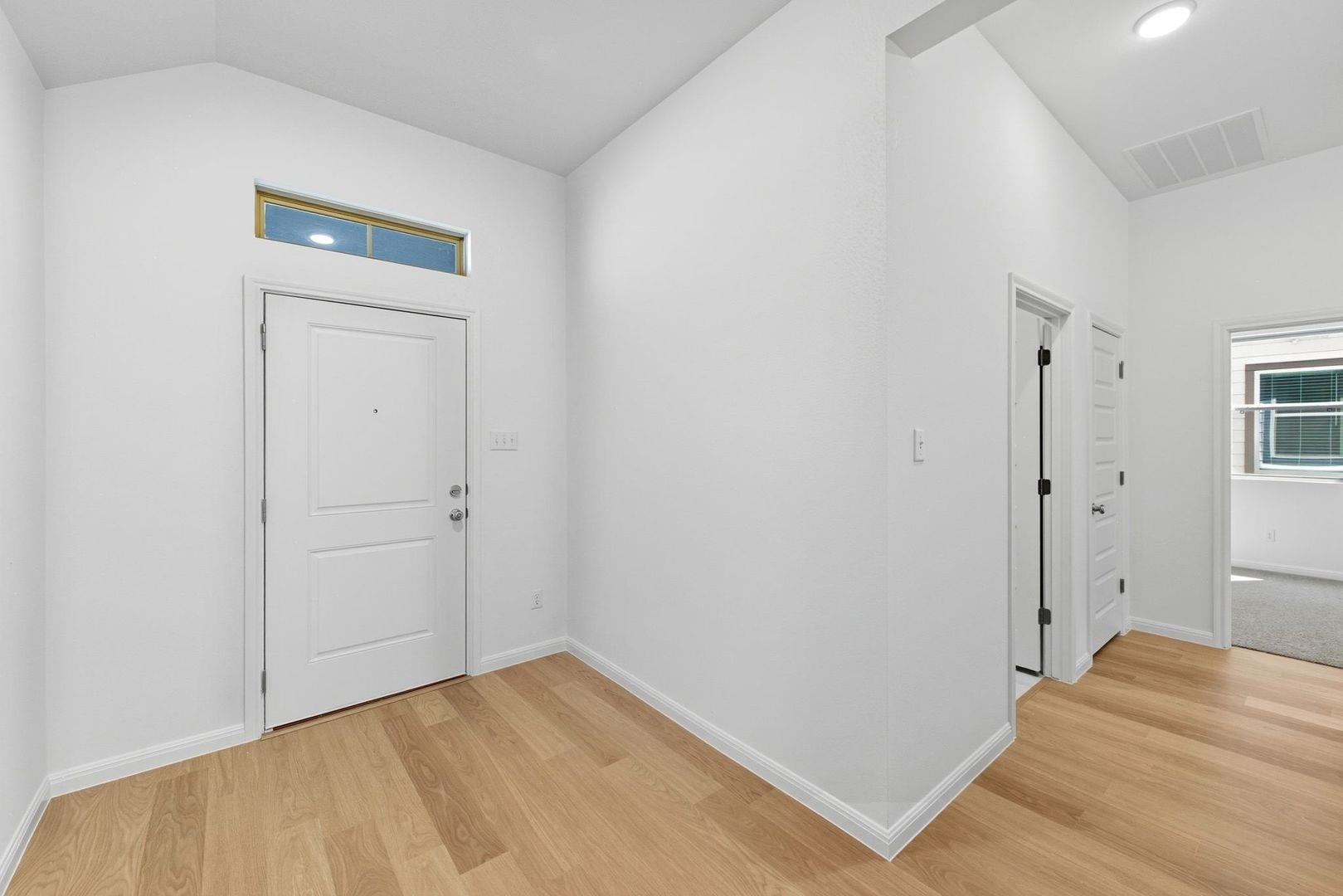 320 Bendecido Loop, Elgin, TX 78621