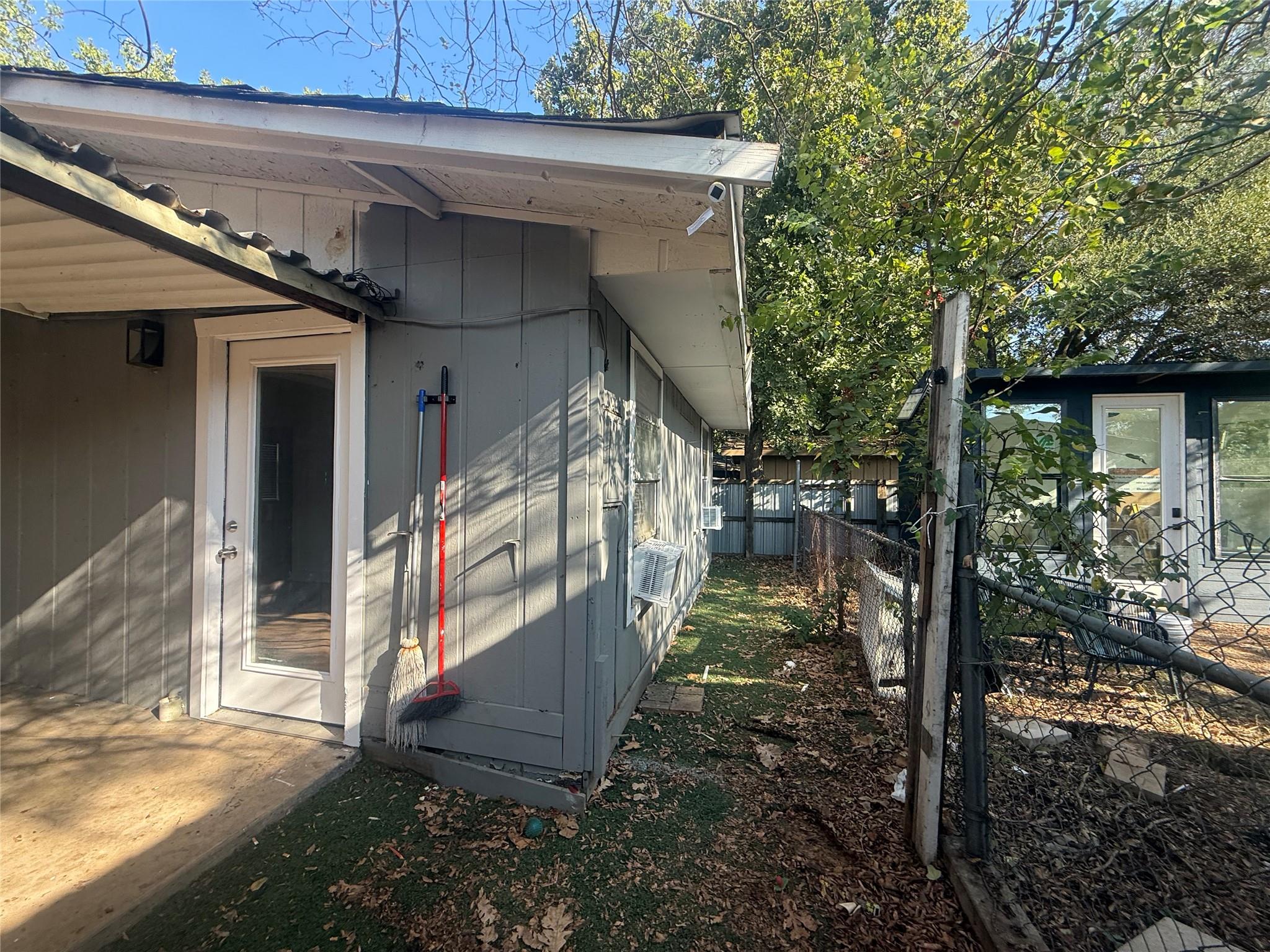 5901 Nancy Dr # F, Austin, TX 78745