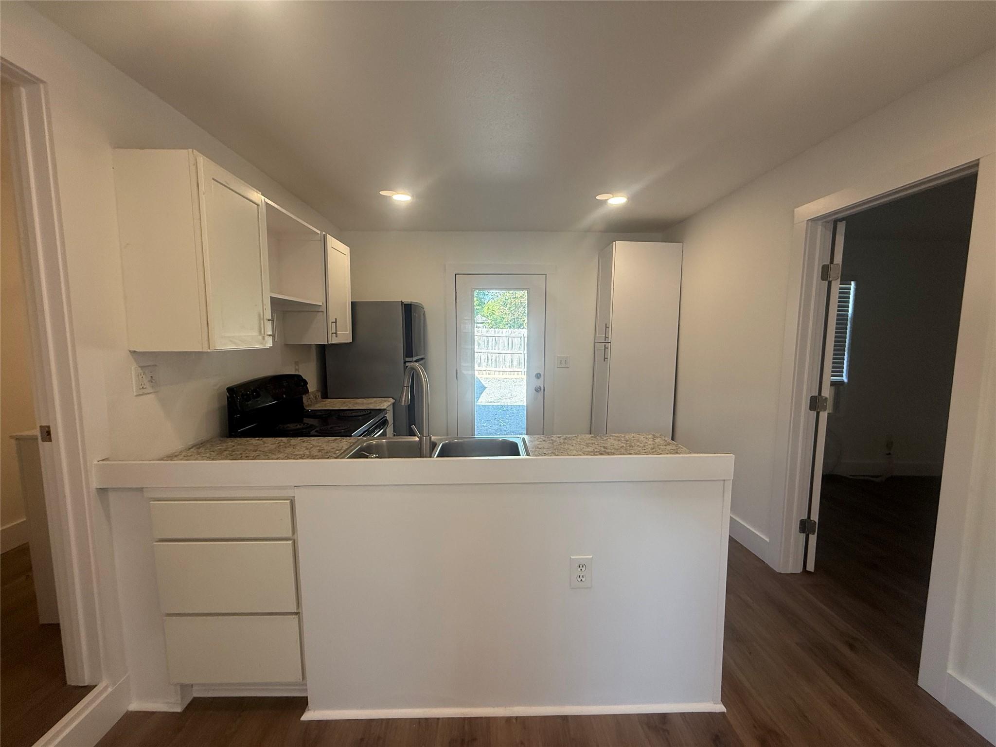 5901 Nancy Dr # F, Austin, TX 78745