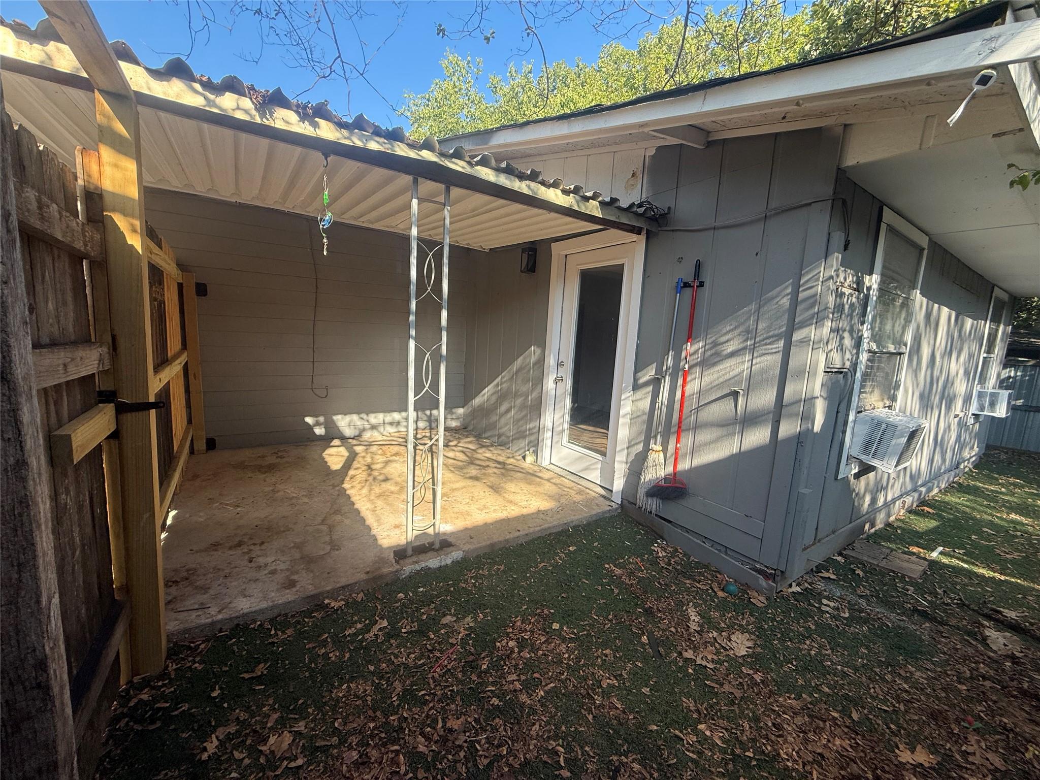 5901 Nancy Dr # F, Austin, TX 78745