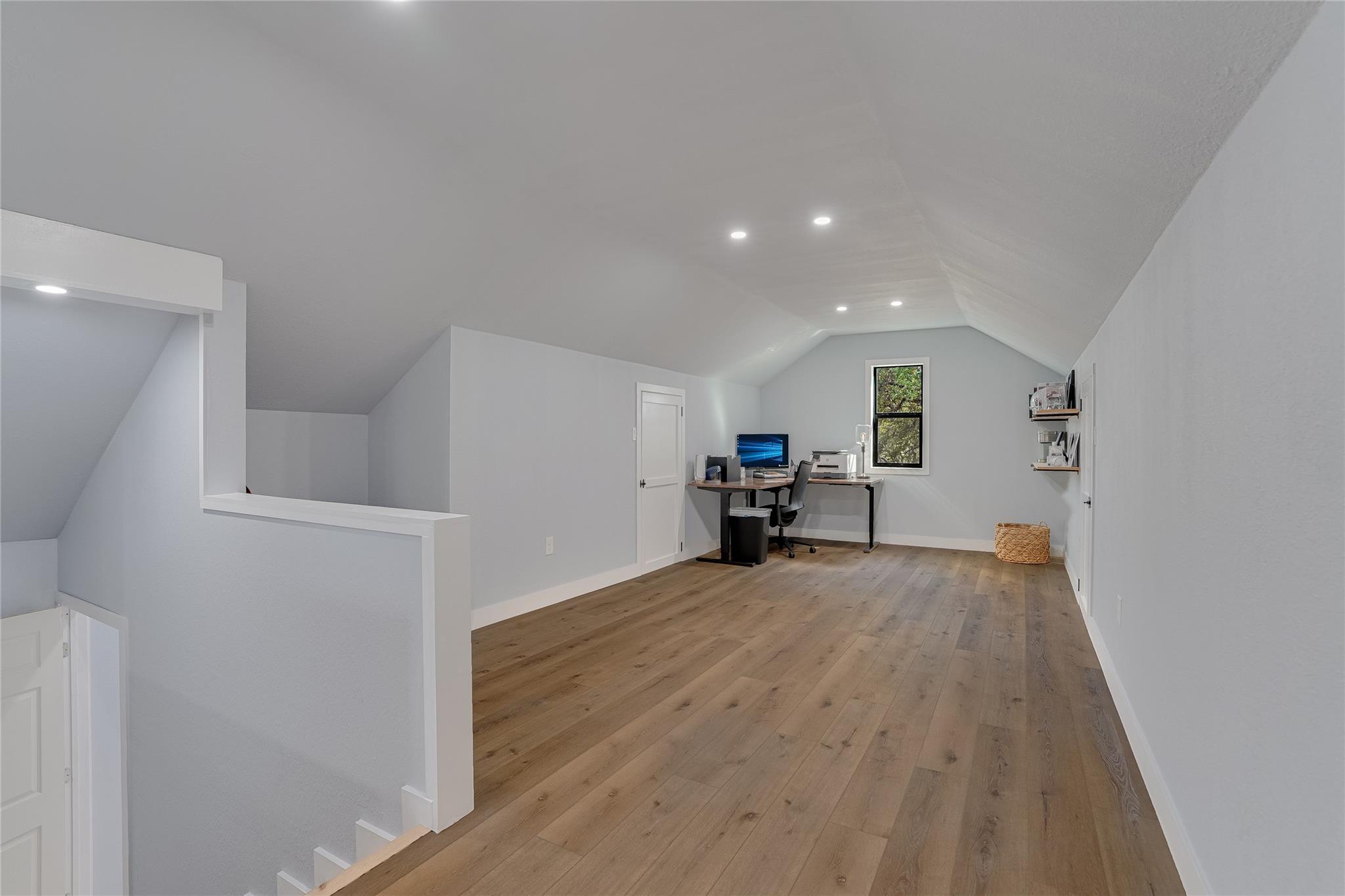 725 Blue Sky Ln, Wimberley, TX 78676