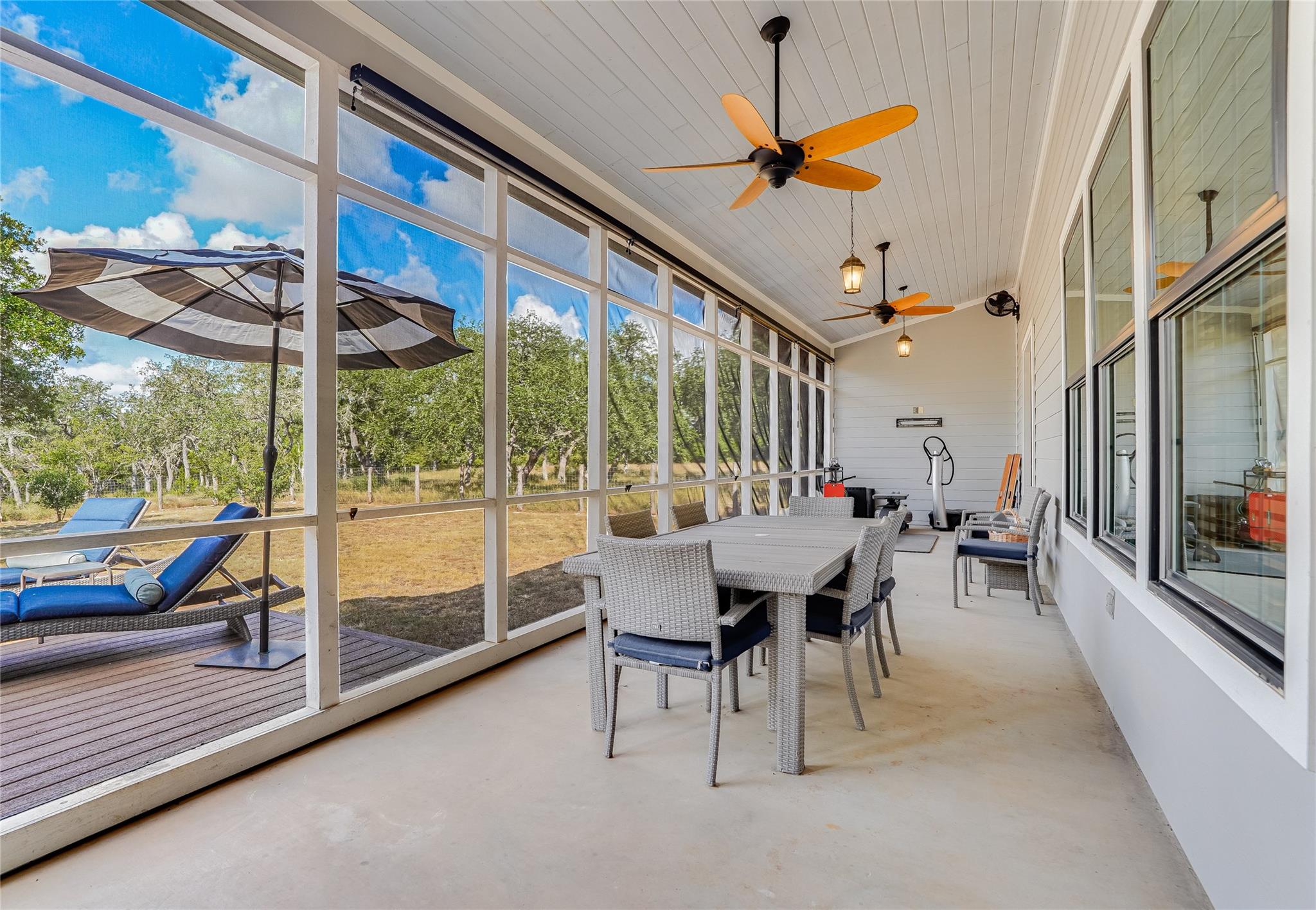 725 Blue Sky Ln, Wimberley, TX 78676