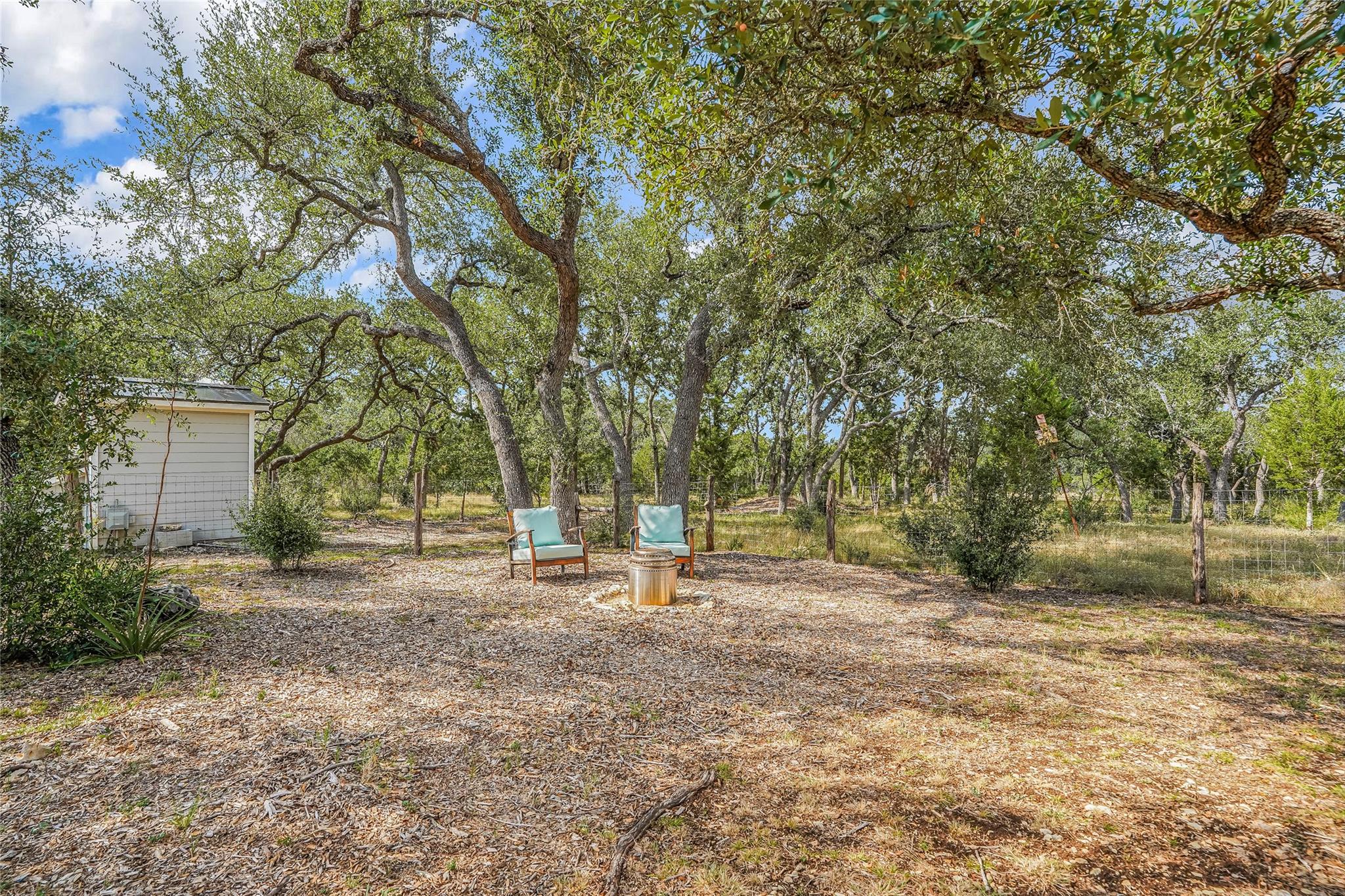 725 Blue Sky Ln, Wimberley, TX 78676