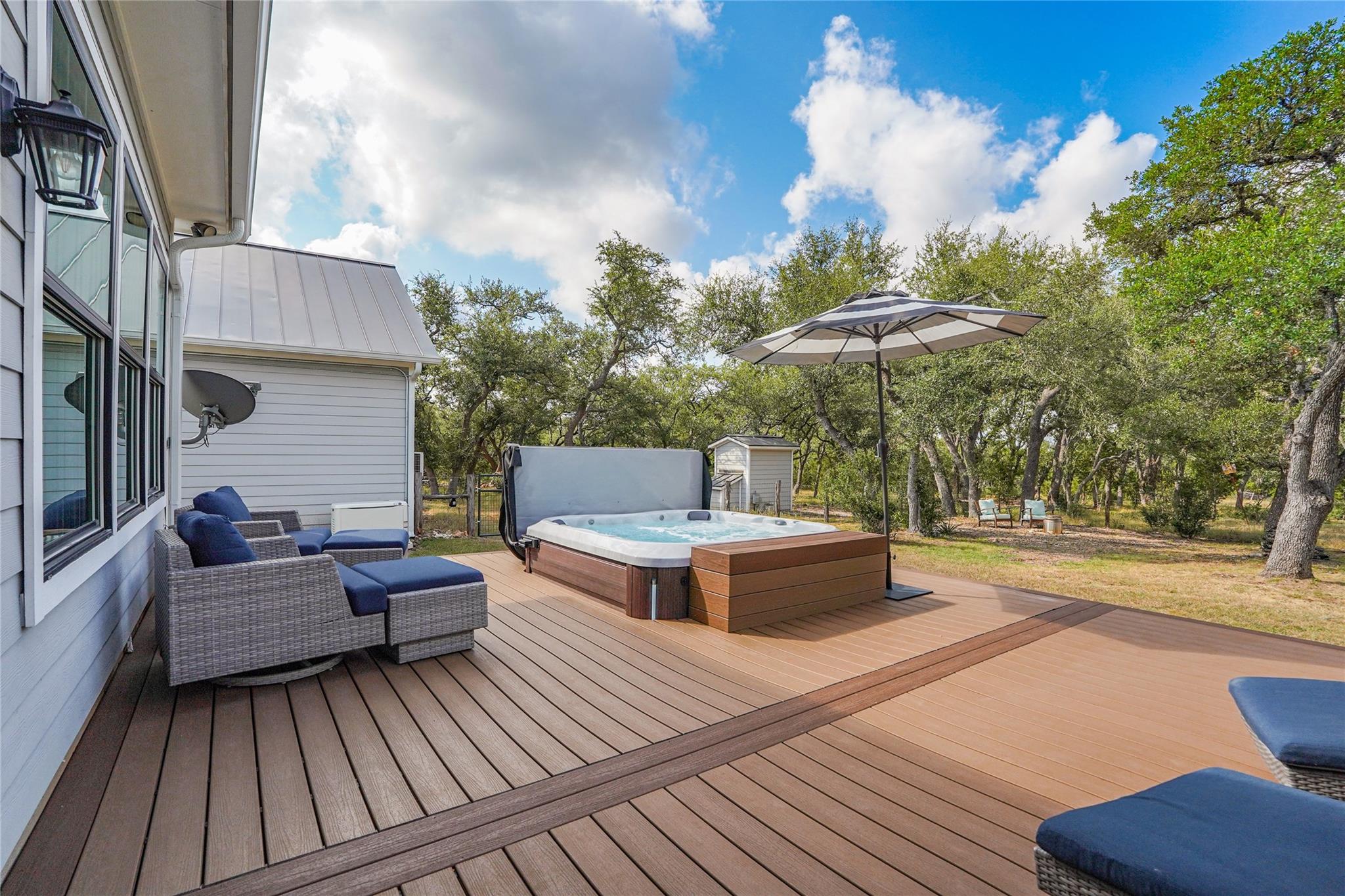 725 Blue Sky Ln, Wimberley, TX 78676