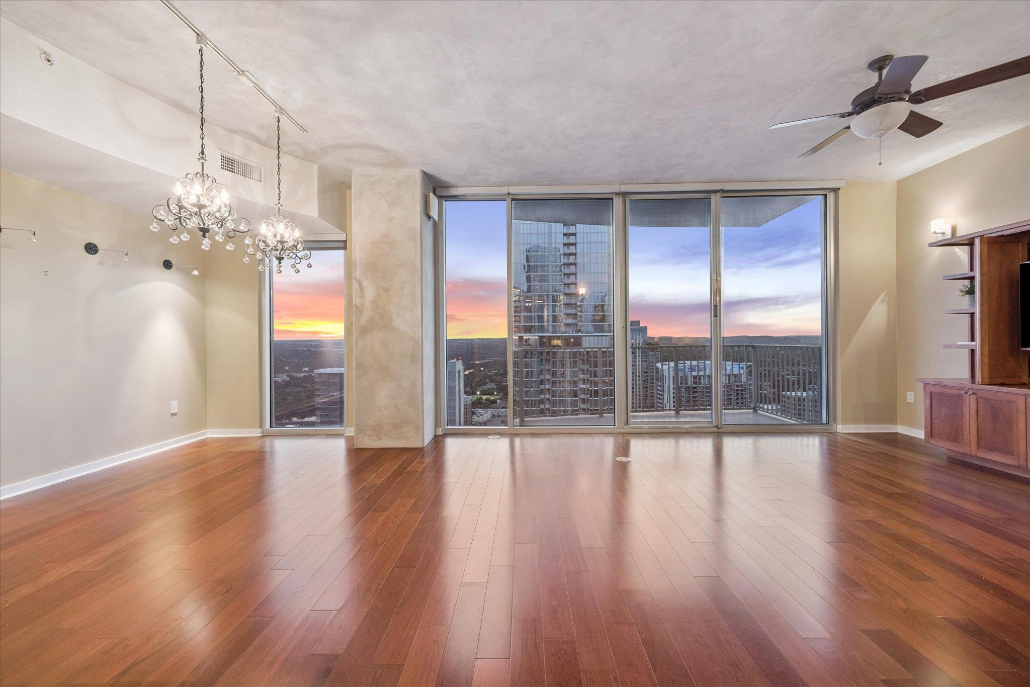 360 Nueces St # 3504, Austin, TX 78701