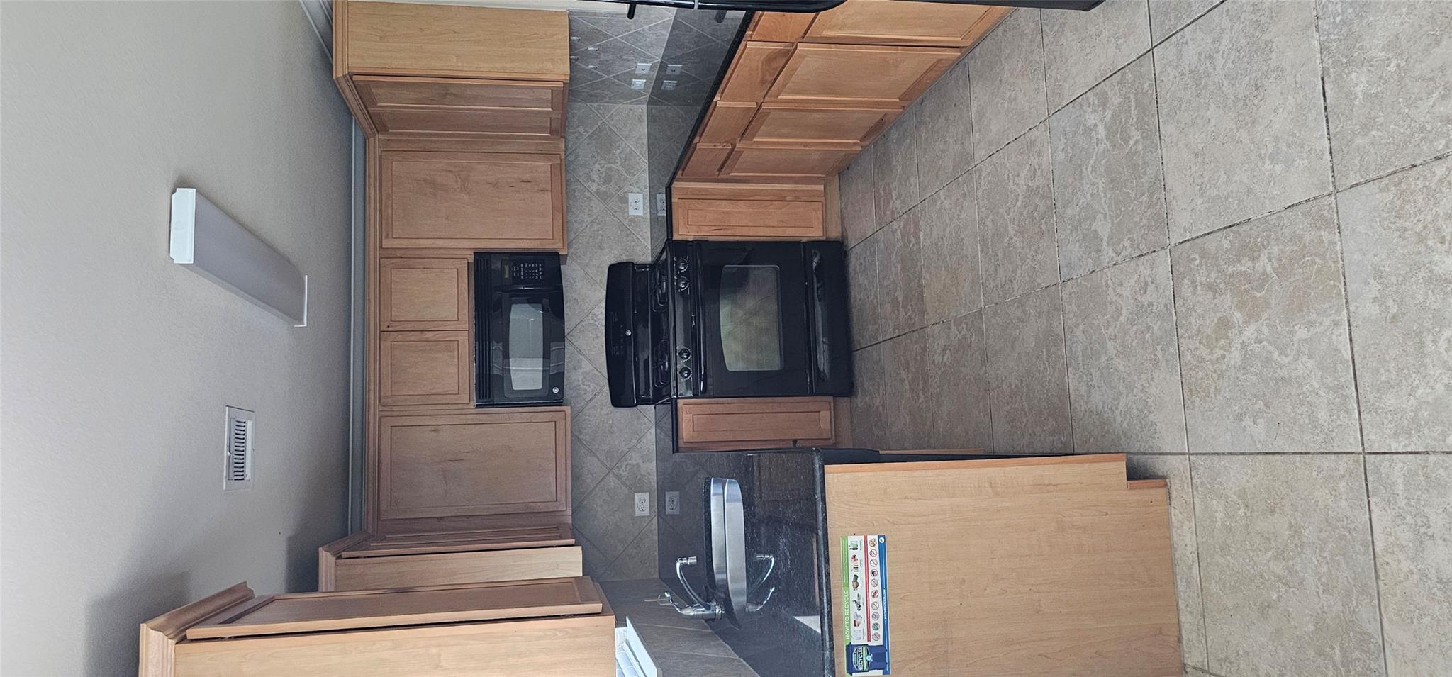 7213 Outfitter Dr, Austin, TX 78744