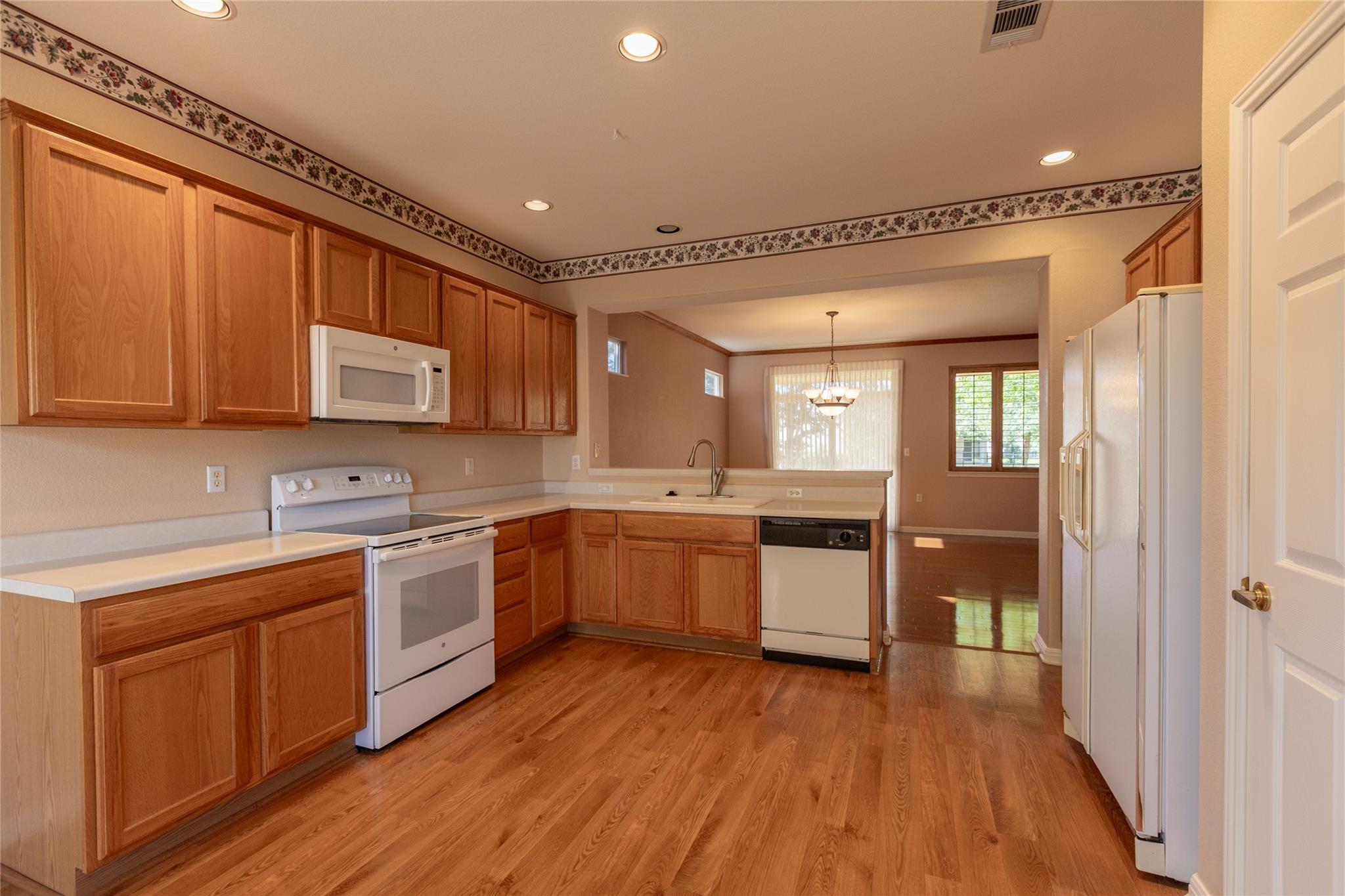 117 Dewberry Dr, Georgetown, TX 78633