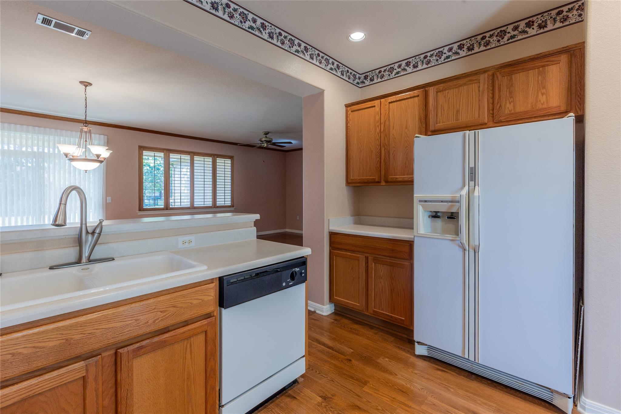 117 Dewberry Dr, Georgetown, TX 78633