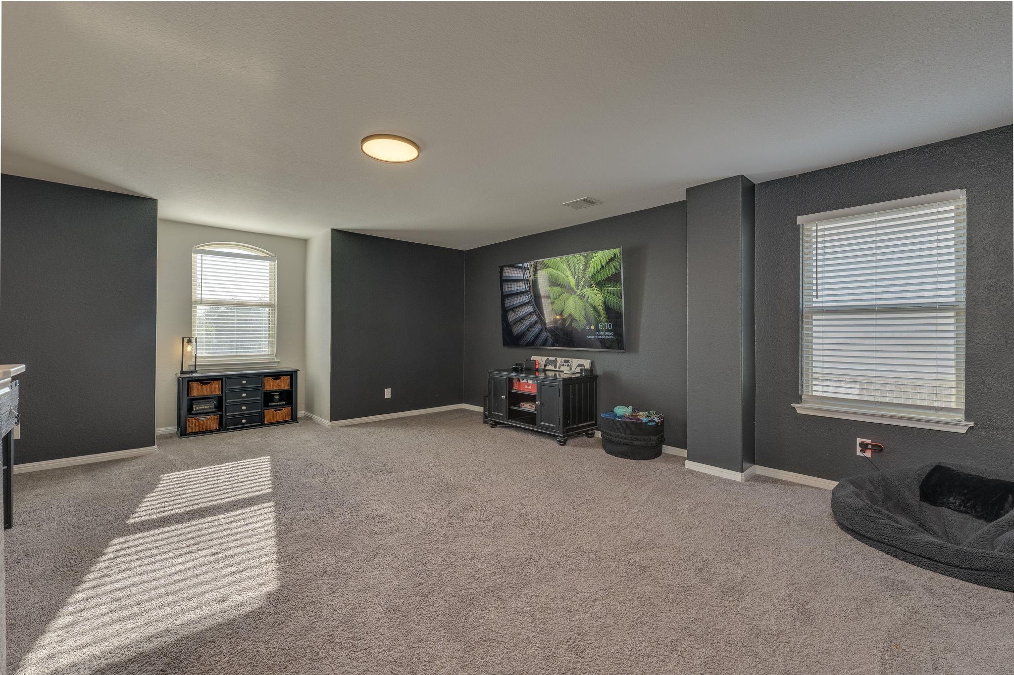 217 Little Draw Ln, Leander, TX 78641