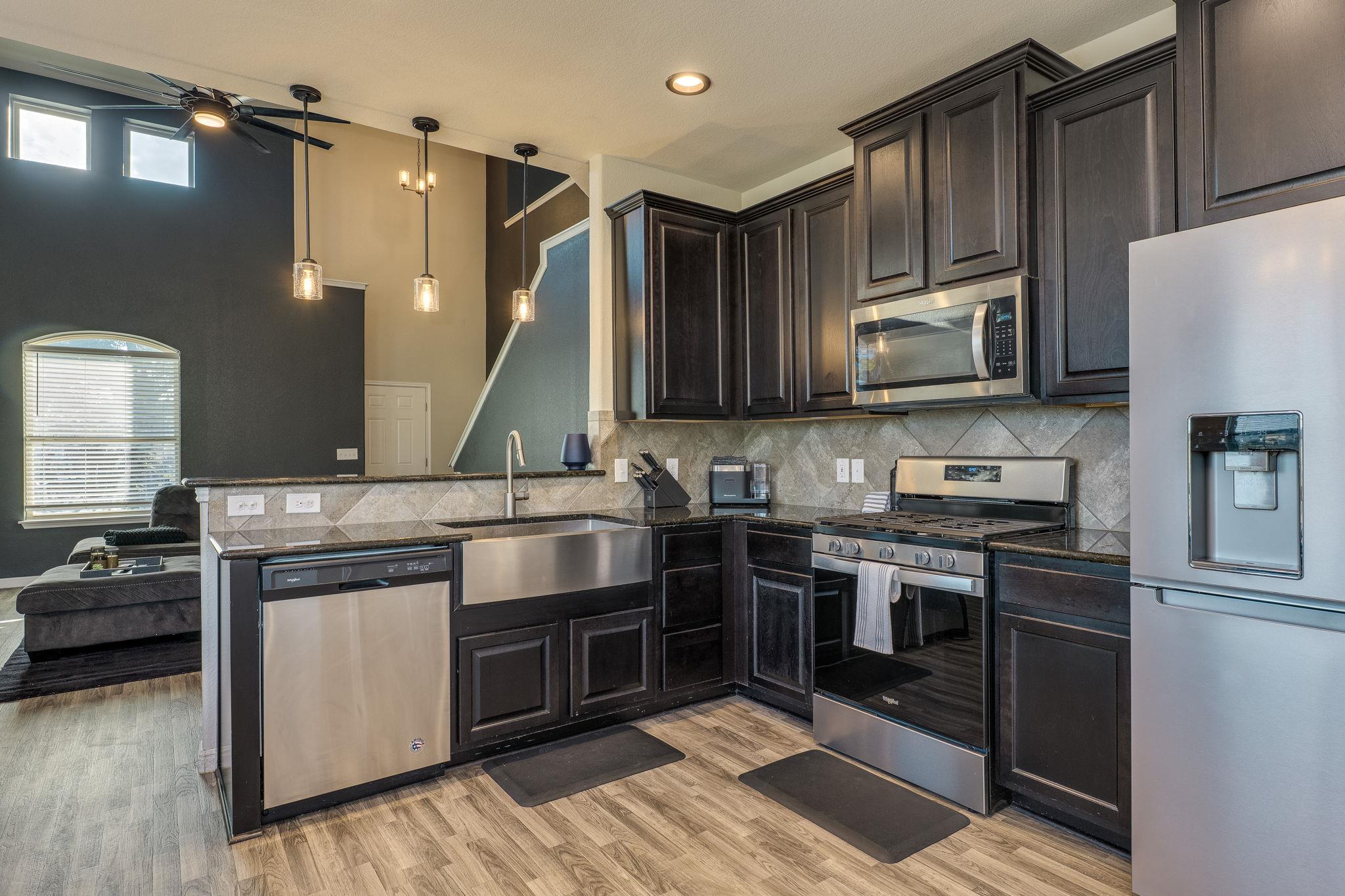 217 Little Draw Ln, Leander, TX 78641